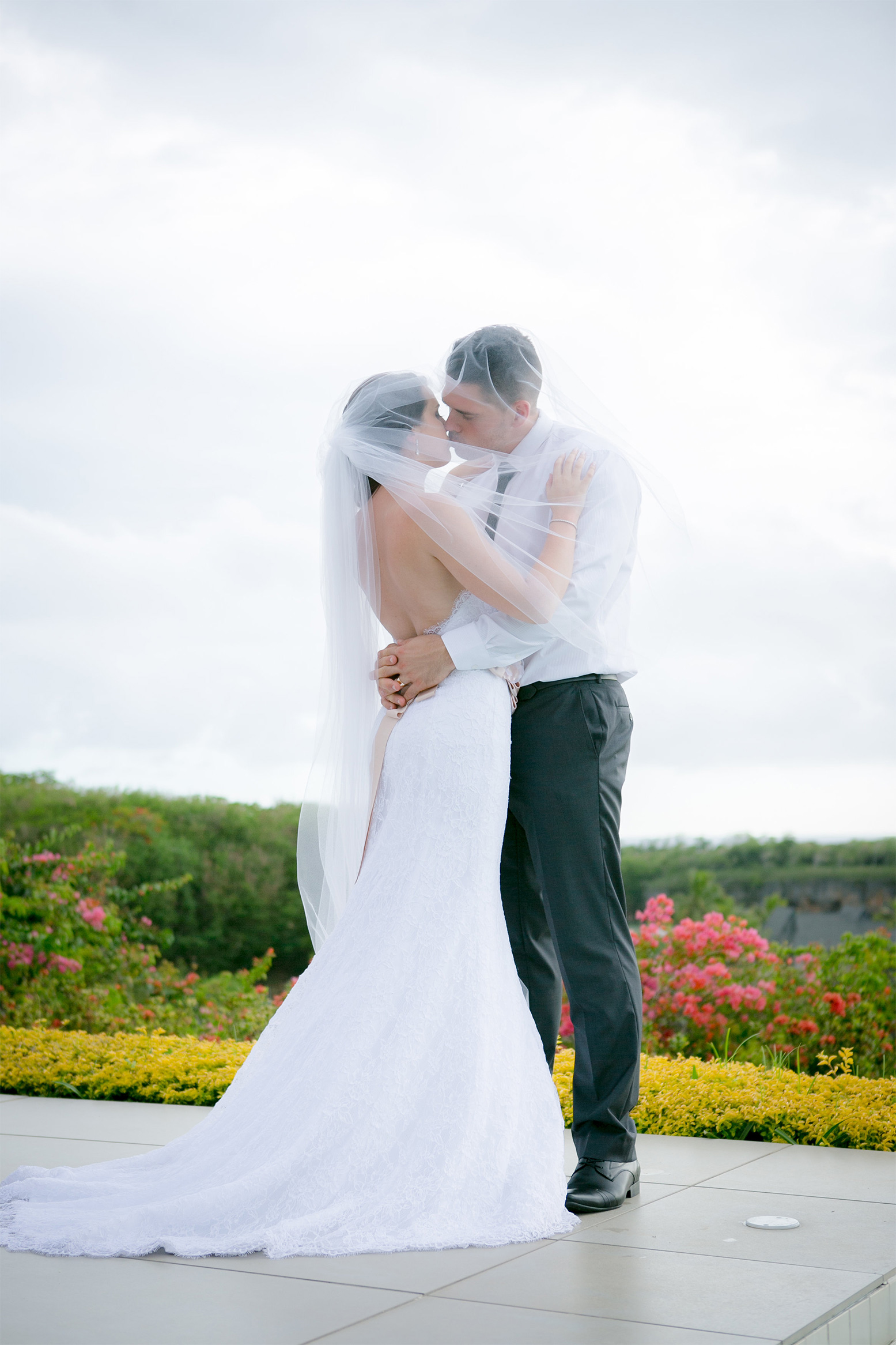 Leanne_Trent_Tropical-Wedding_SBS_036