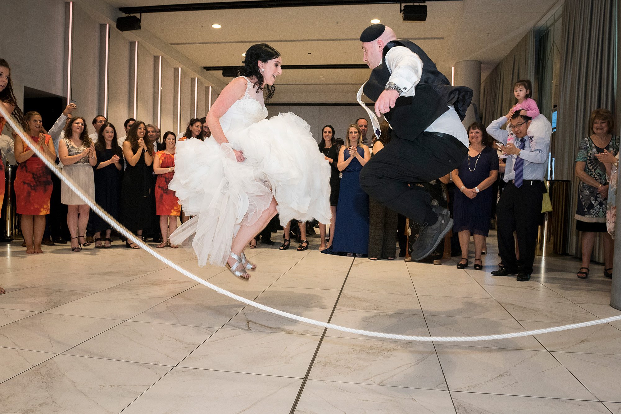 Leeatt_Alex_Aerial-South-Wharf-Wedding_Iain-Jo_045