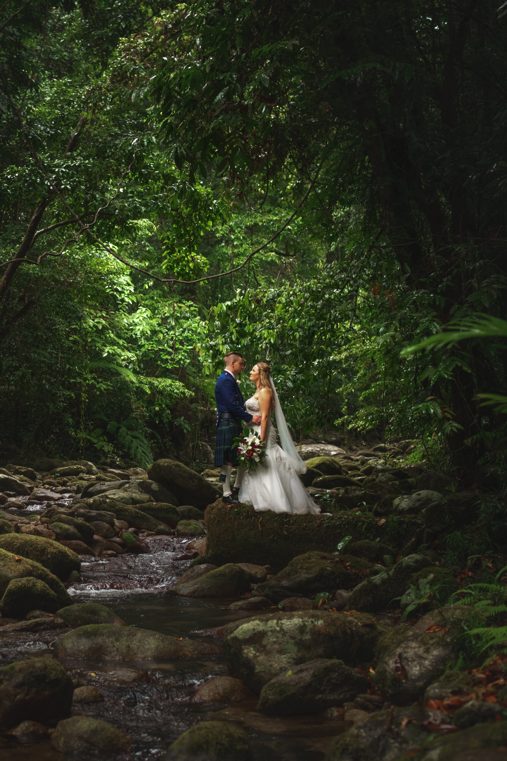 Lisa Jonathan Romantic Wedding Blue Sky Photography SBS 009 scaled