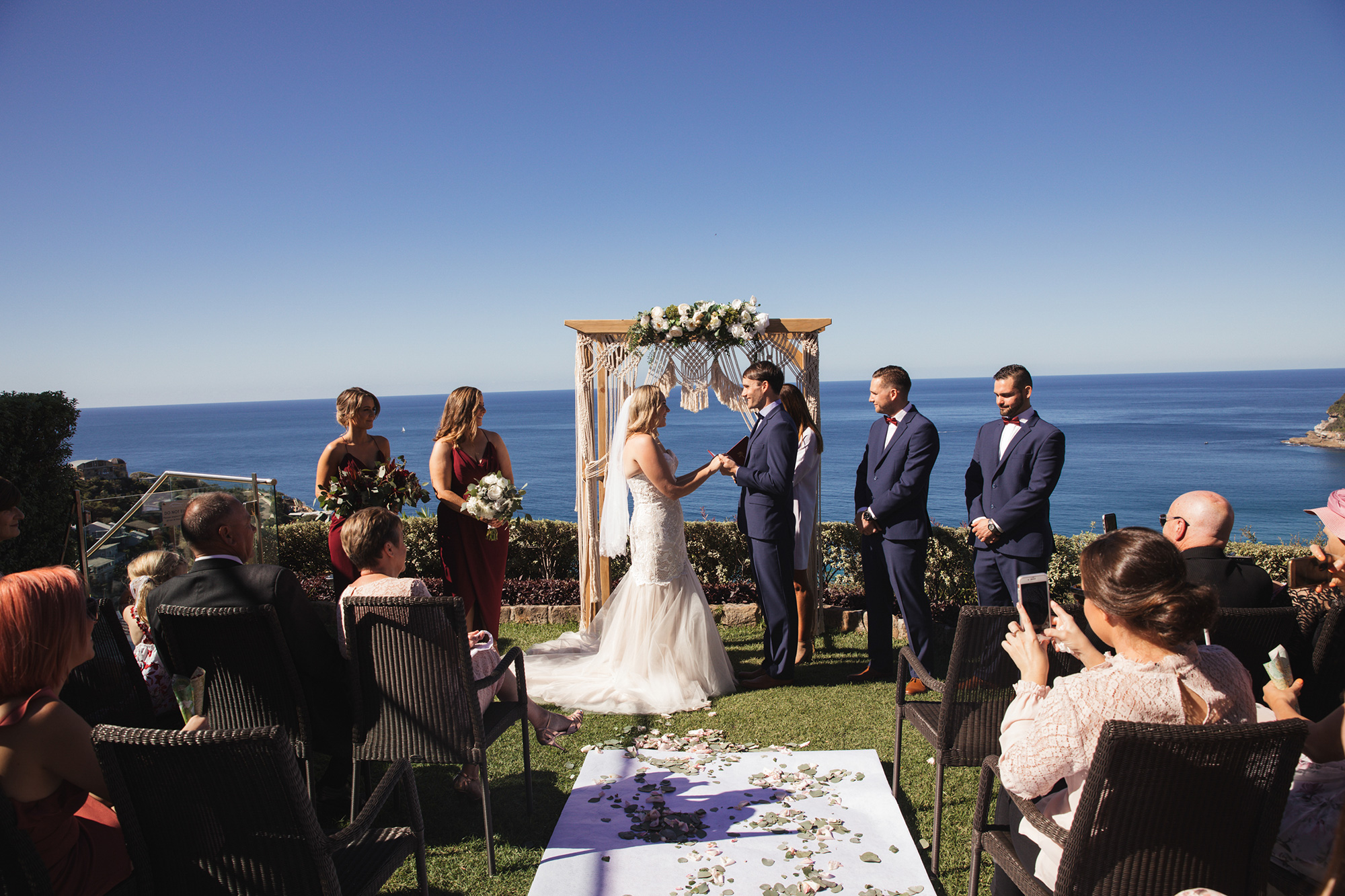 Louise Manzil Elegant Beach Wedding De Lumiere Photography 029