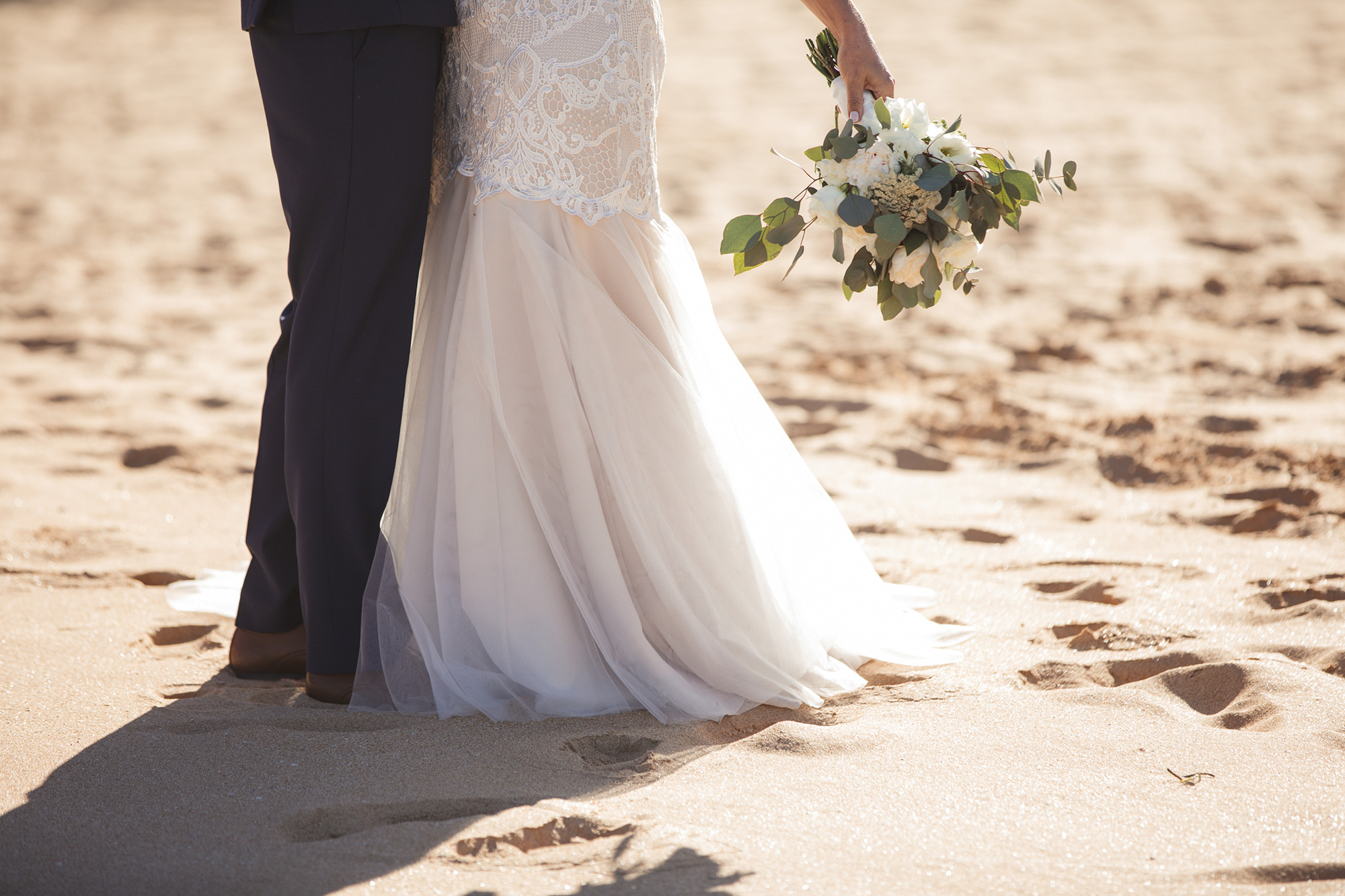 Louise Manzil Elegant Beach Wedding De Lumiere Photography 048