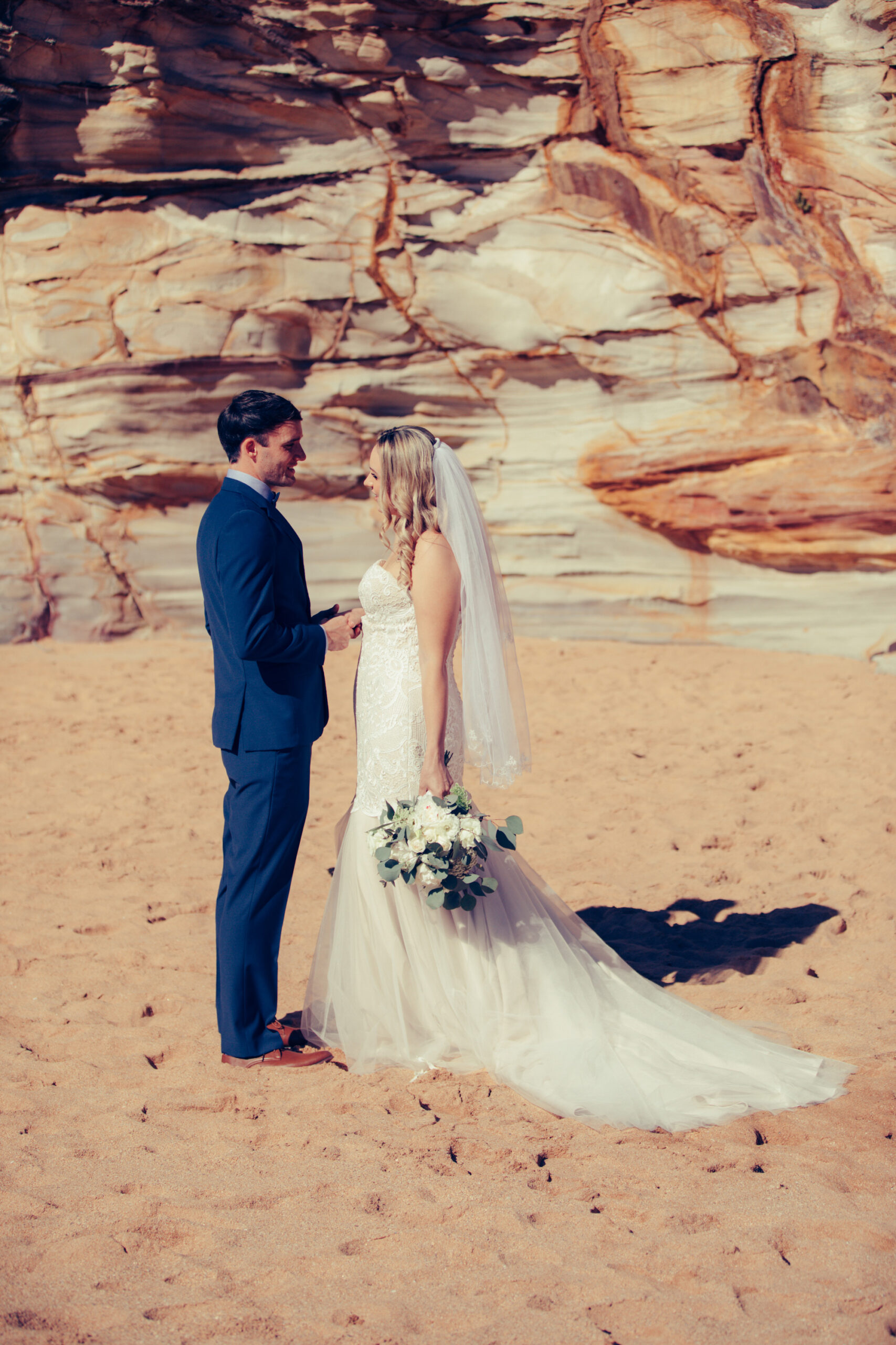 Louise Manzil Elegant Beach Wedding De Lumiere Photography SBS 013 scaled