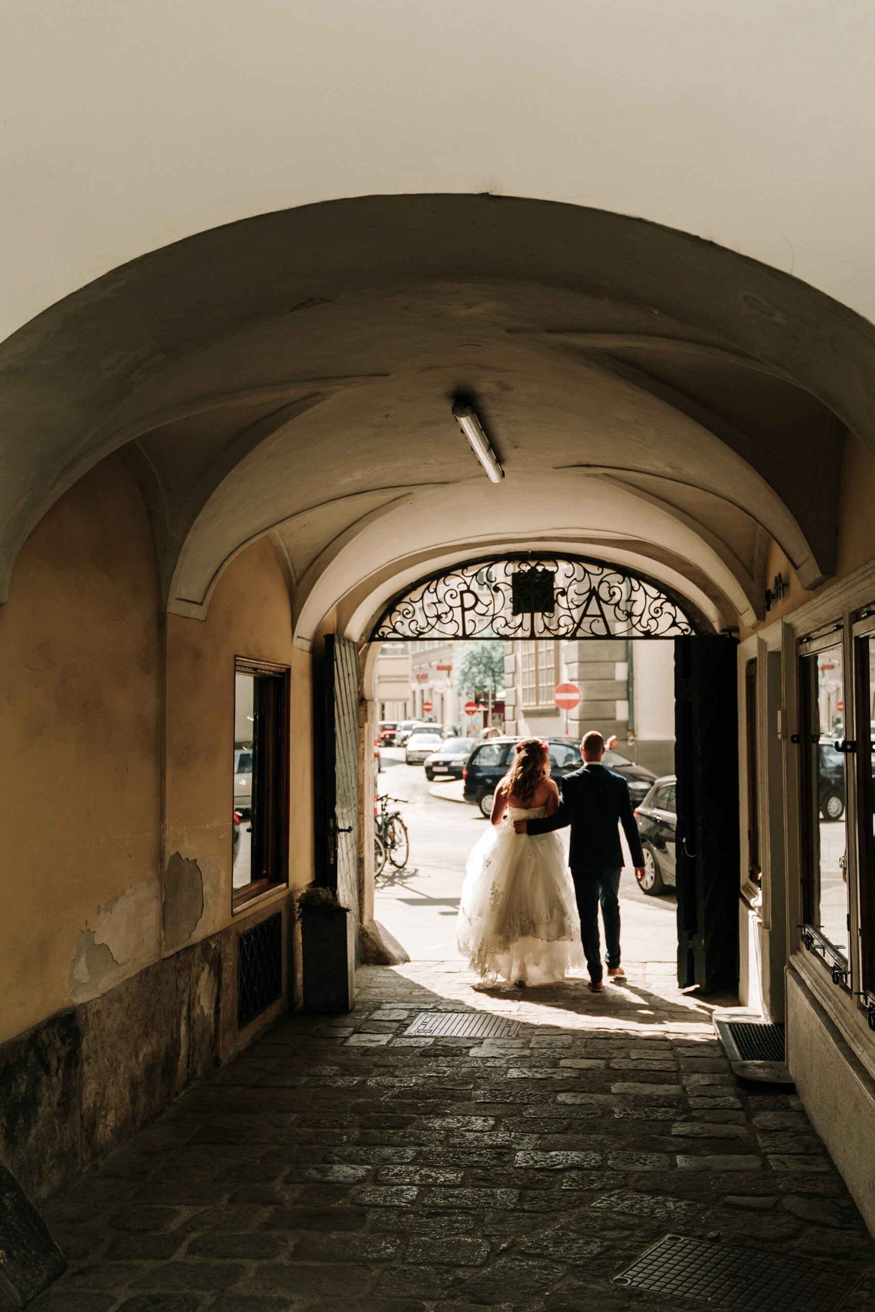 Marta Stefan Vienna Wedding Shoot Black Avenue Productions SBS 026 scaled