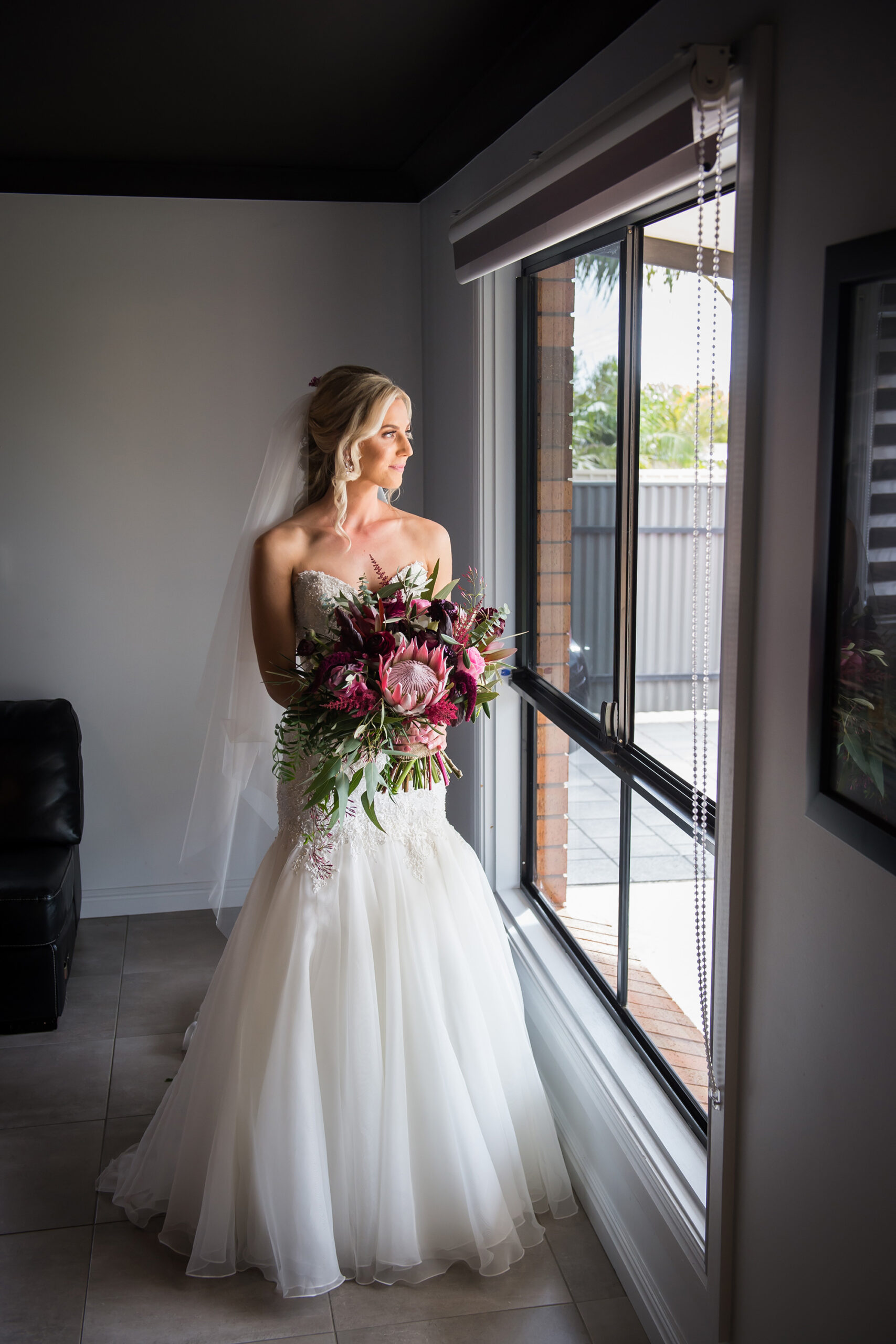 Megan_Andrew_Elegant-Rustic-Wedding_Photos-Xposed_SBS_017