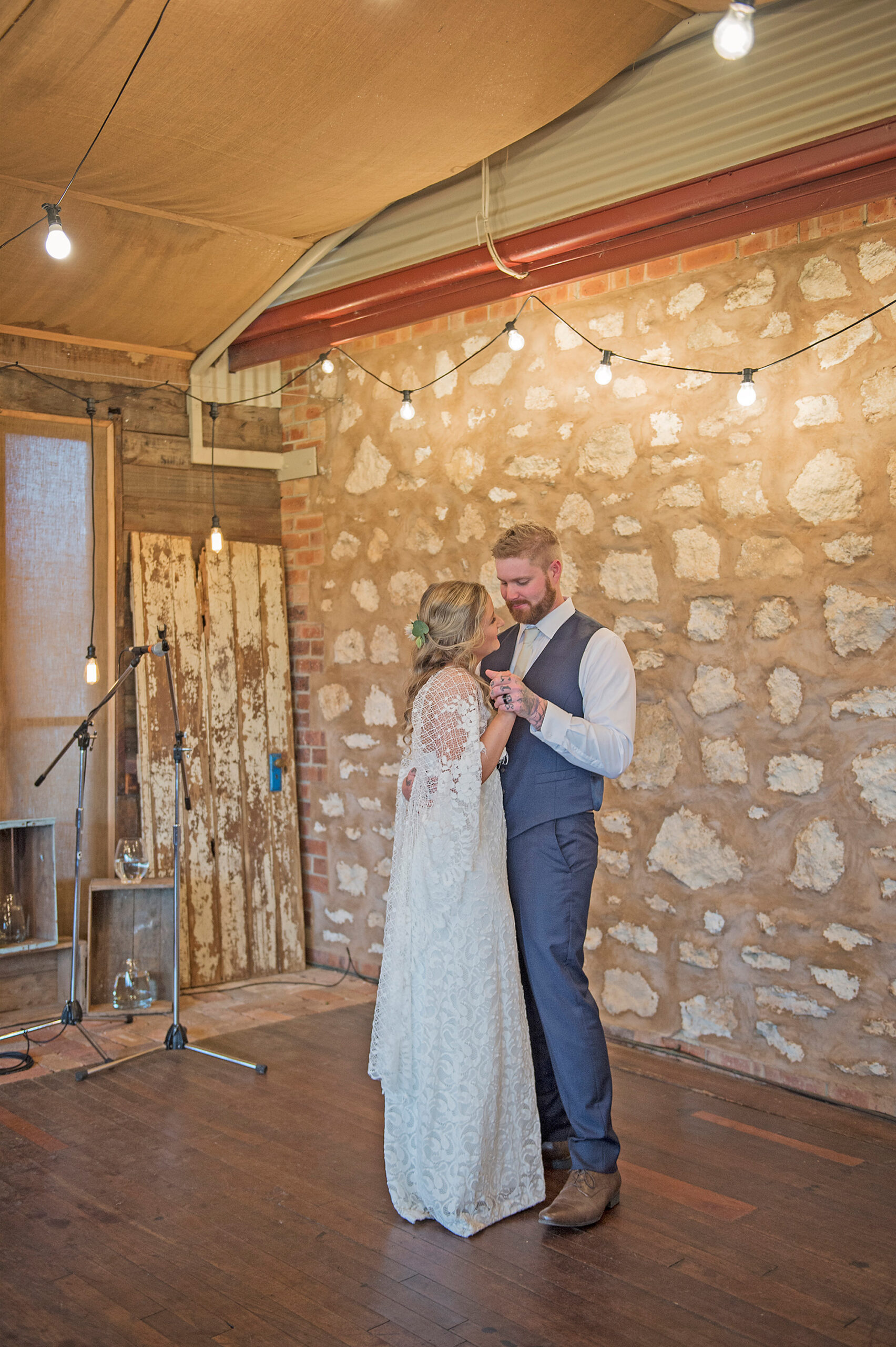 Megan Dale Vintage Boho Wedding Tamika Lee Photography 051 scaled