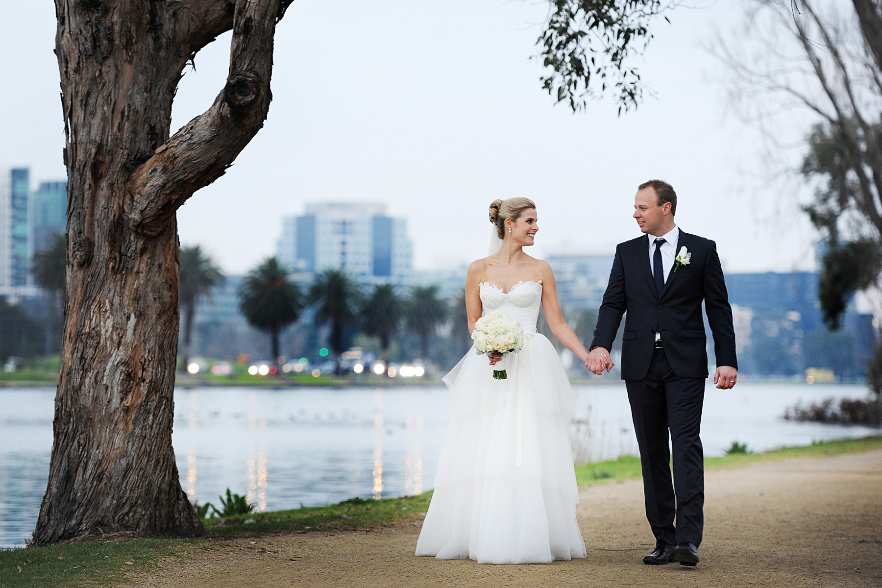 Megan_Matthew_Modern-Melbourne-Wedding_048