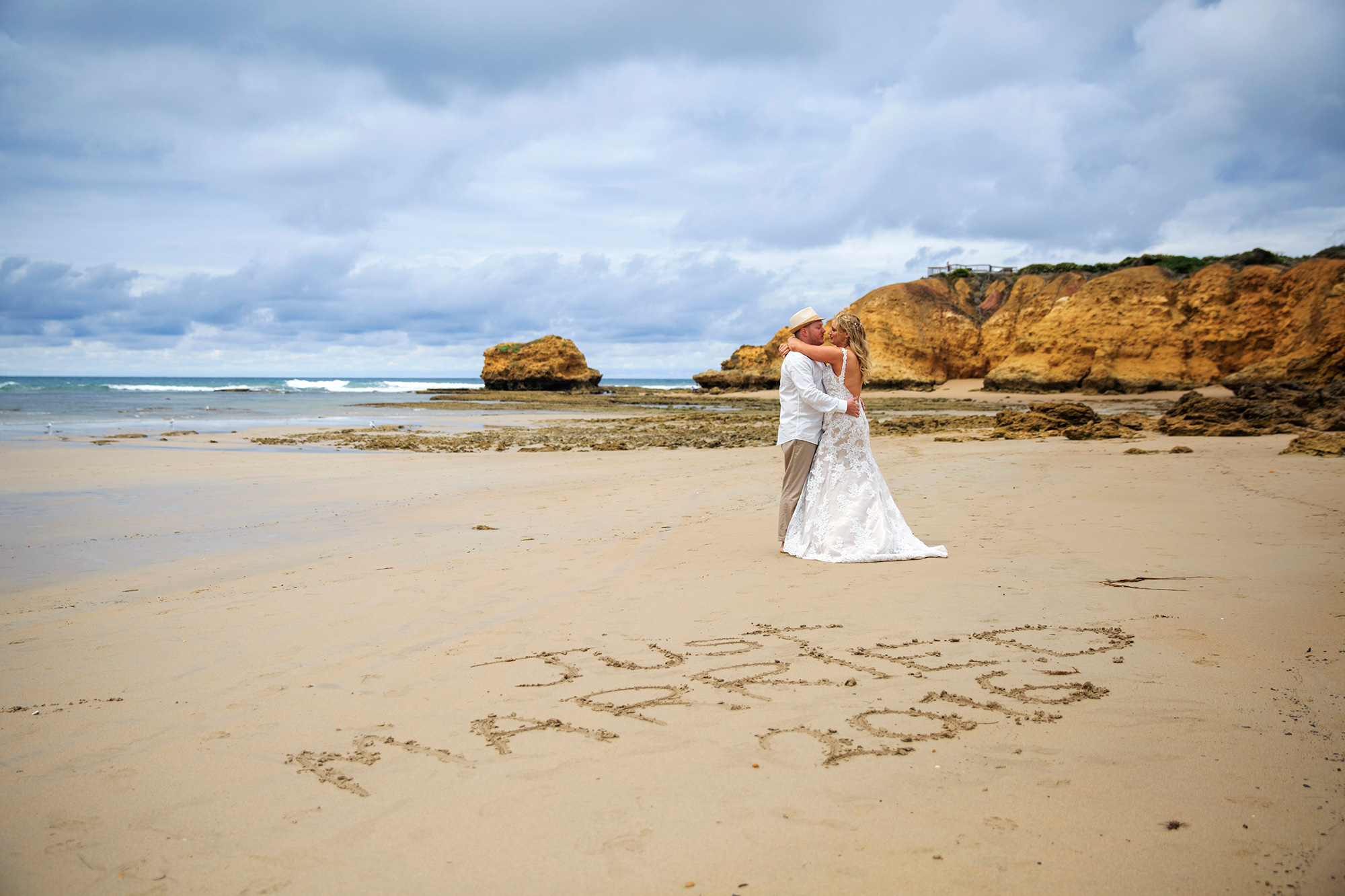 Megan_Travis_Beach-Wedding_018