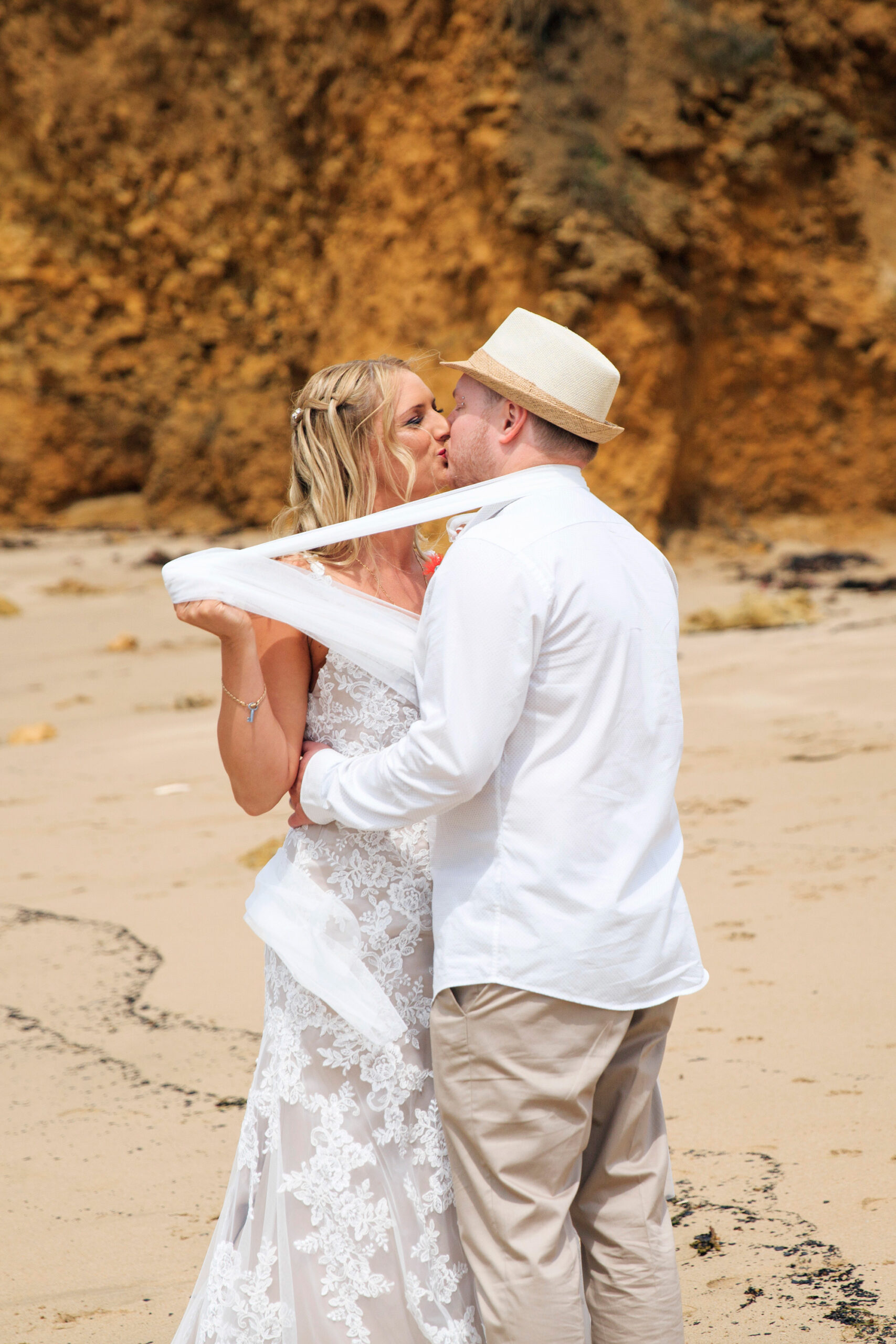 Megan_Travis_Beach-Wedding_SBS_010