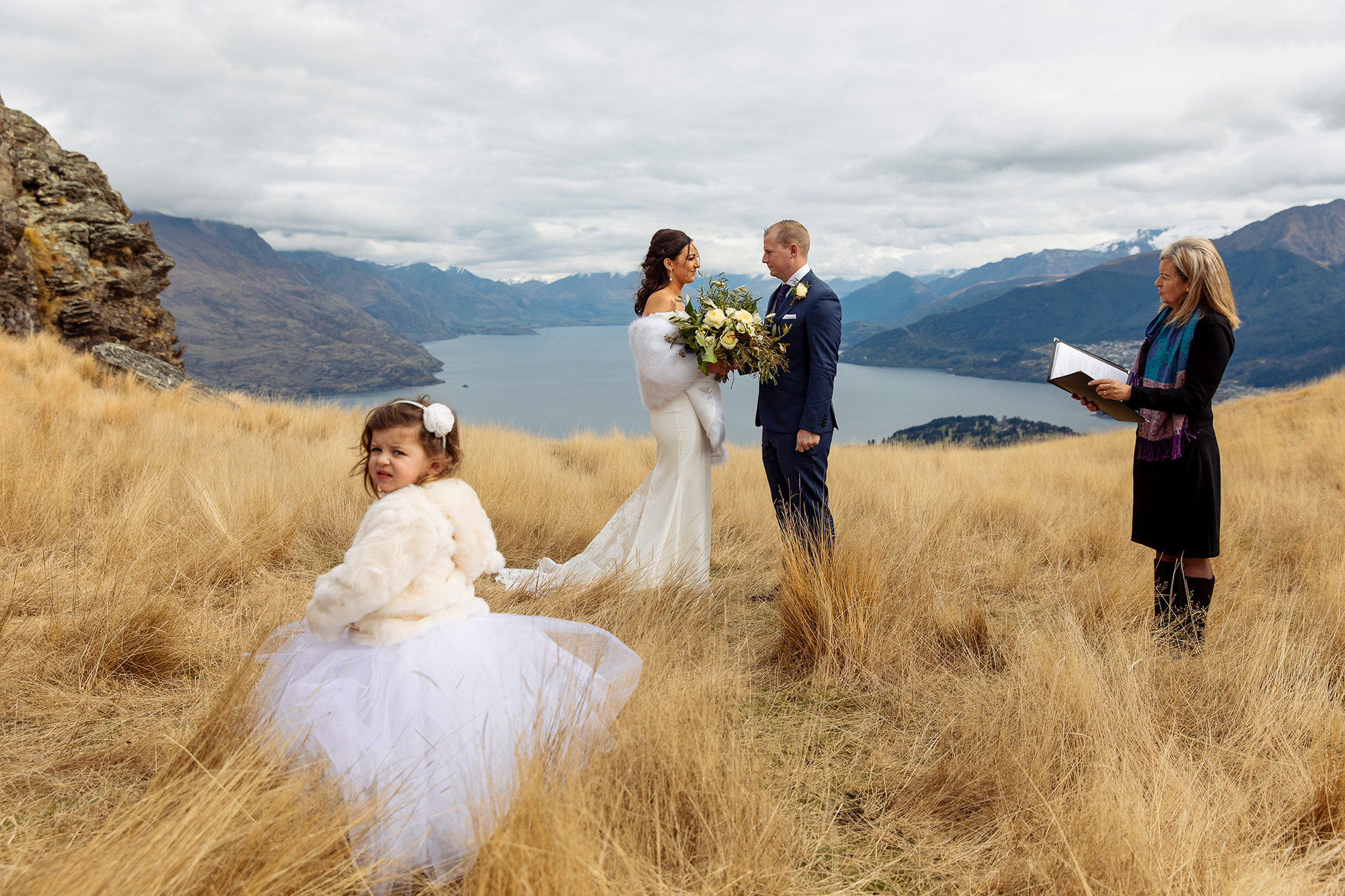 Melissa_Gareth_New-Zealand-Elopement_Larsson-Weddings_Angus-White-Photography_002