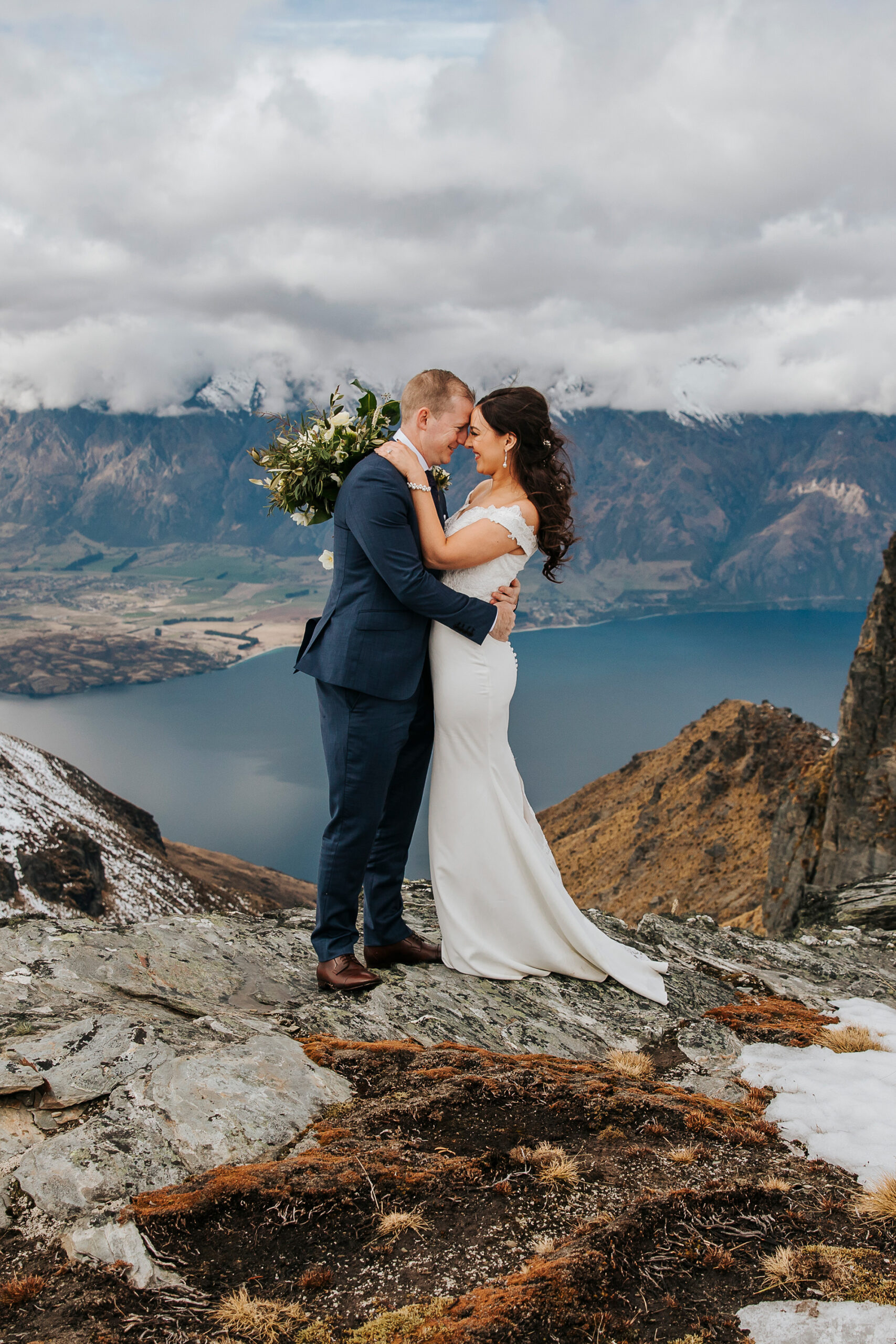 Melissa_Gareth_New-Zealand-Elopement_Larsson-Weddings_Angus-White-Photography_SBS_002