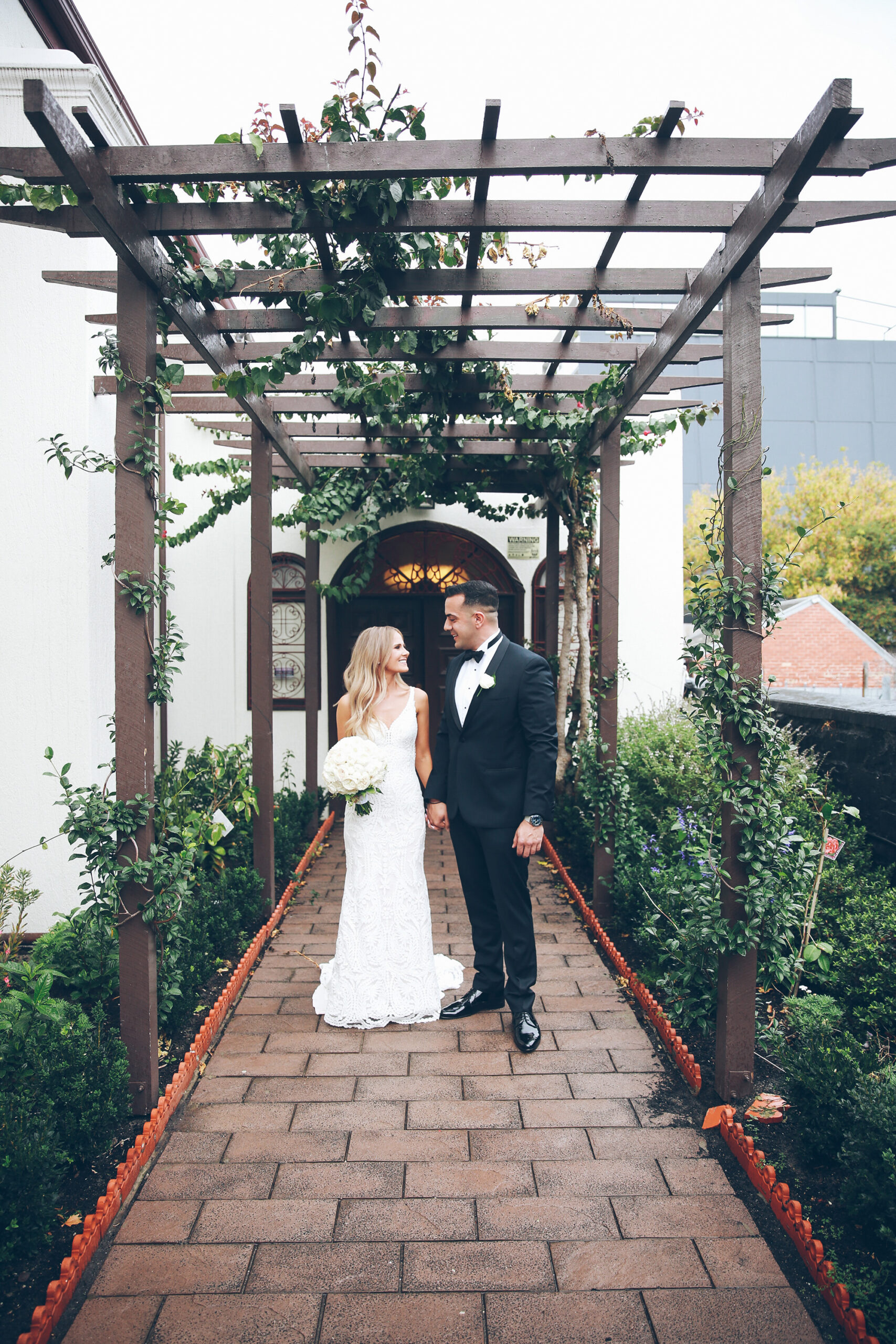 Morgan Vlasios Classic Elegant Wedding APL Photography SBS 005 scaled