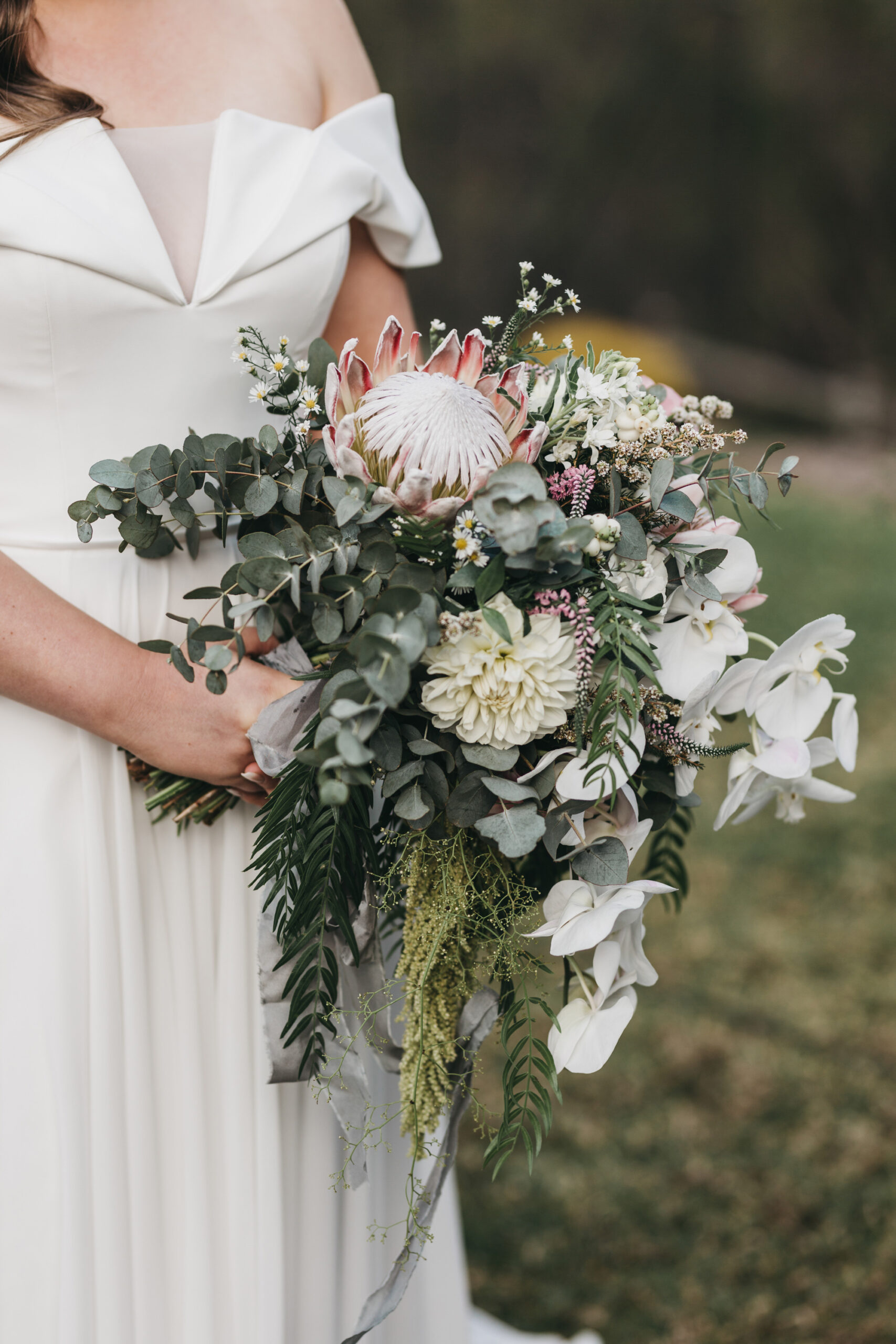 Nadia Christopher Simplistic Floral Wedding Jave Lee Photography SBS 013 scaled