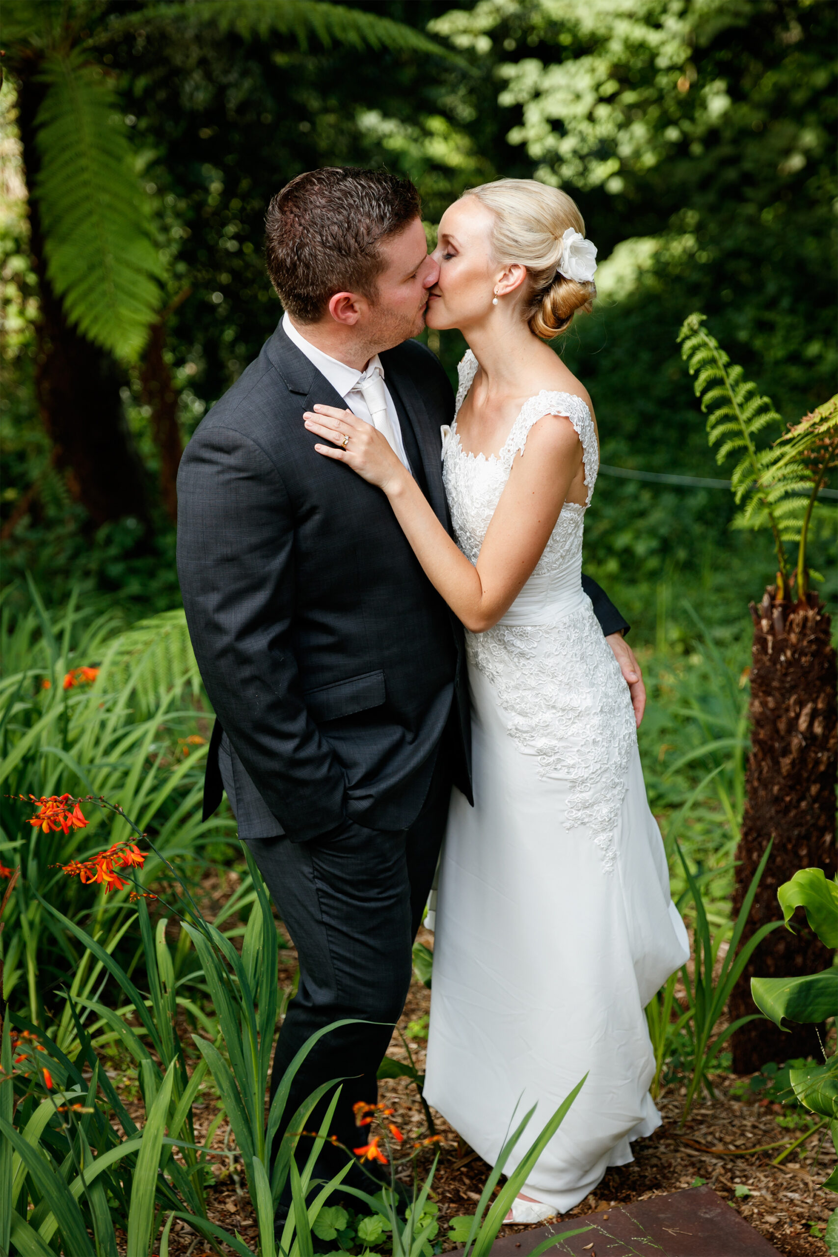 Nicki_Cal_Garden-Wedding_SBS_005