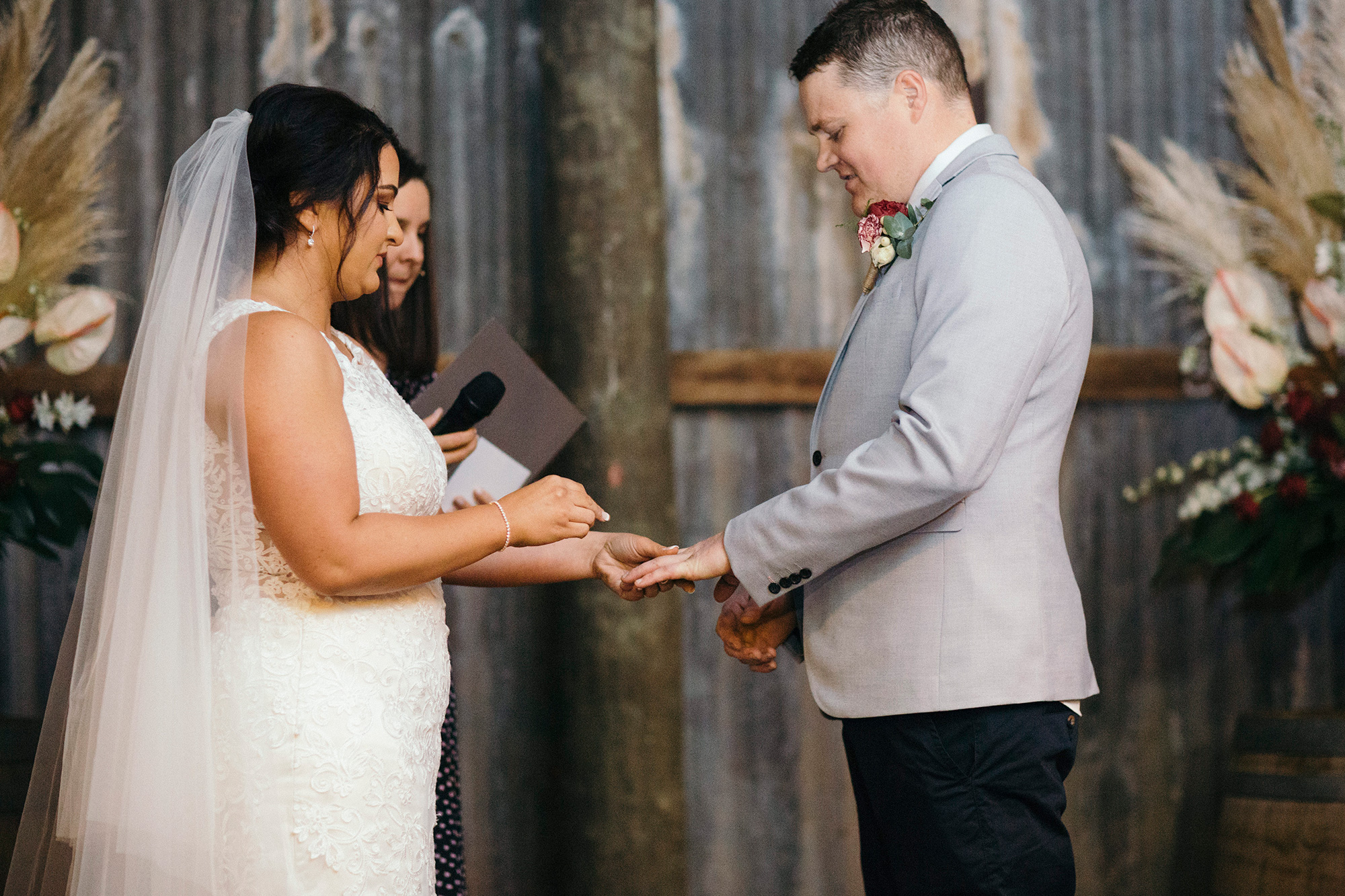 Nicole Andrew Elegant Barn Wedding Sean Danni Wedding Photographers 044