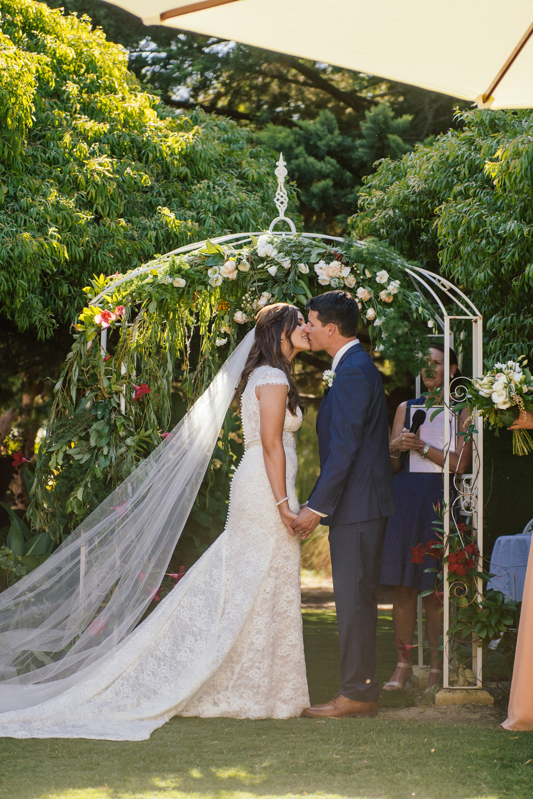 Nicole_Dee_Perth-Garden-Wedding_Kevin-McGinn-Photography_SBS_024