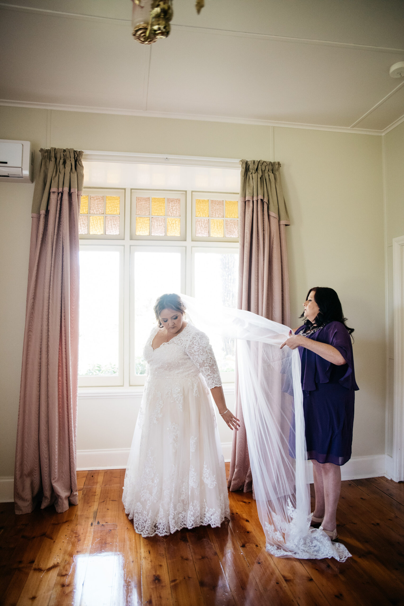 Nicole Eoin Rustic Irish Wedding Laugh Out Loud Photography SBS 015 scaled