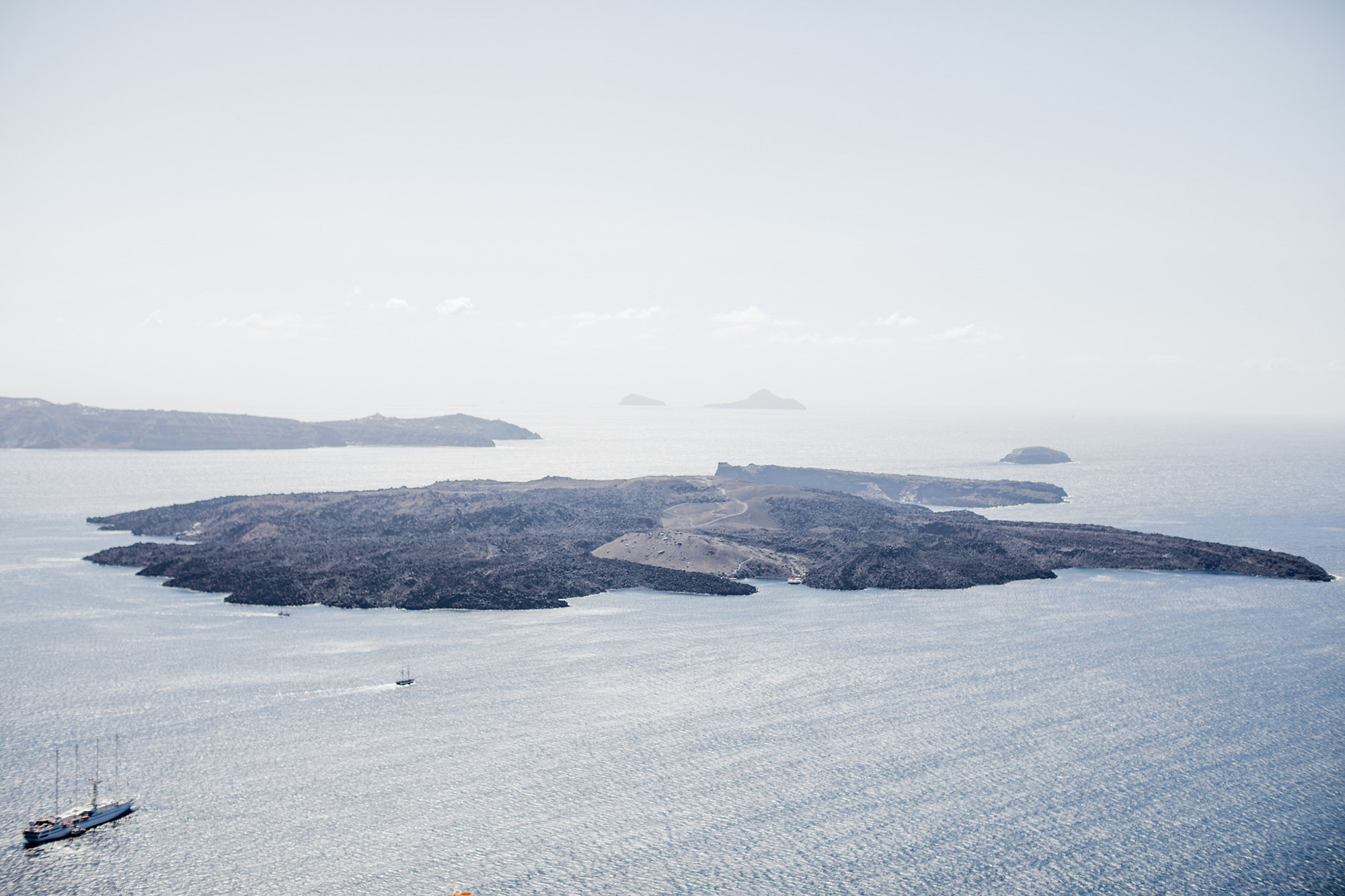 Nicole Michael Santorini Elopement Lilly Red 016