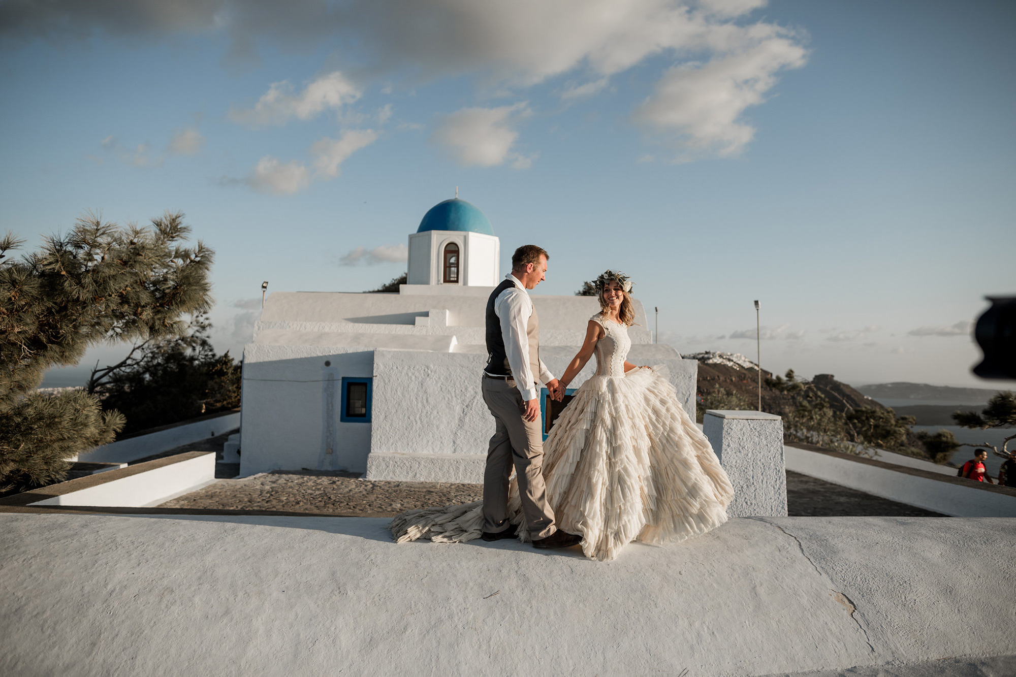 Nicole Michael Santorini Elopement Lilly Red 039