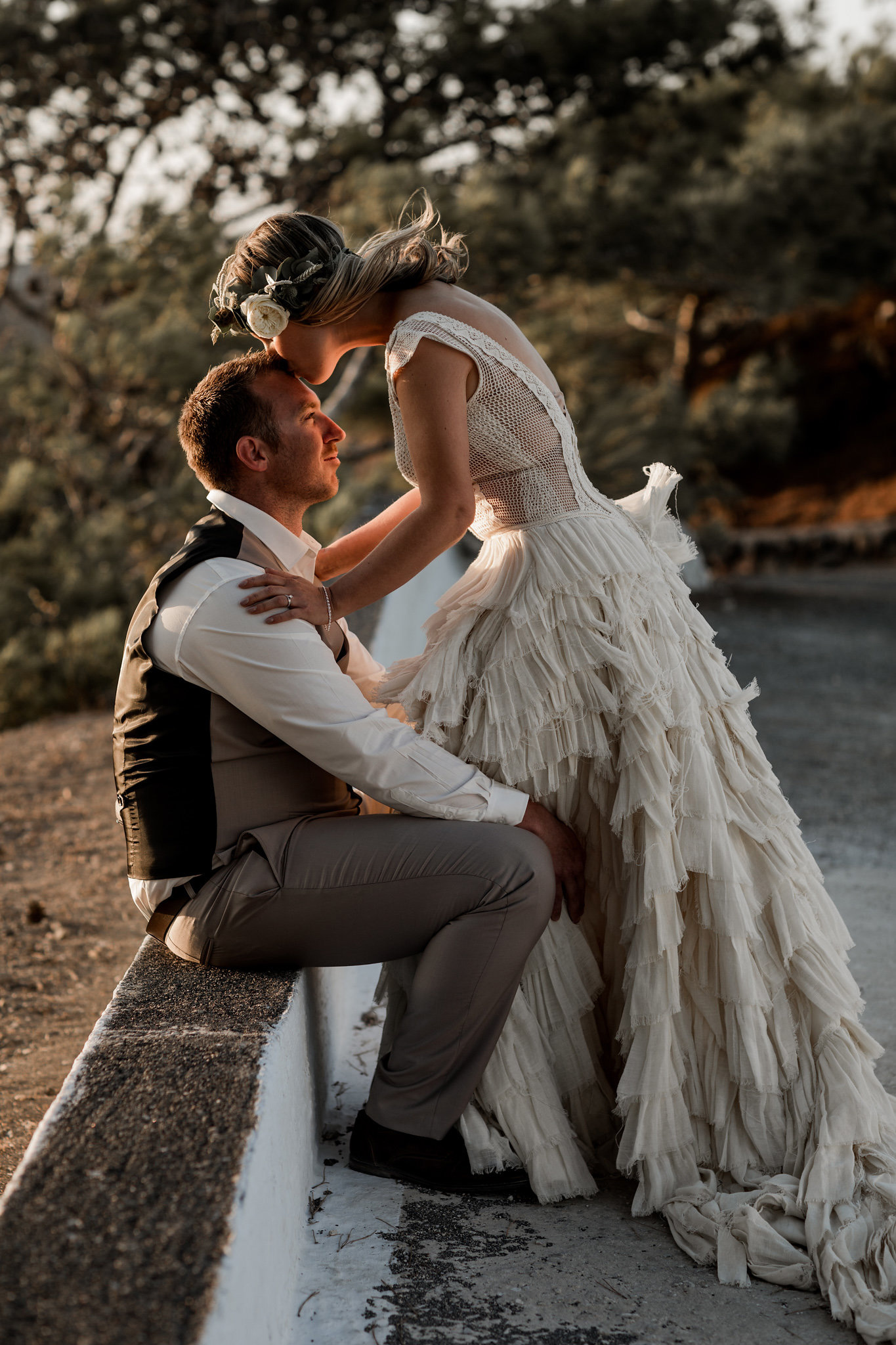 Nicole Michael Santorini Elopement Lilly Red 040