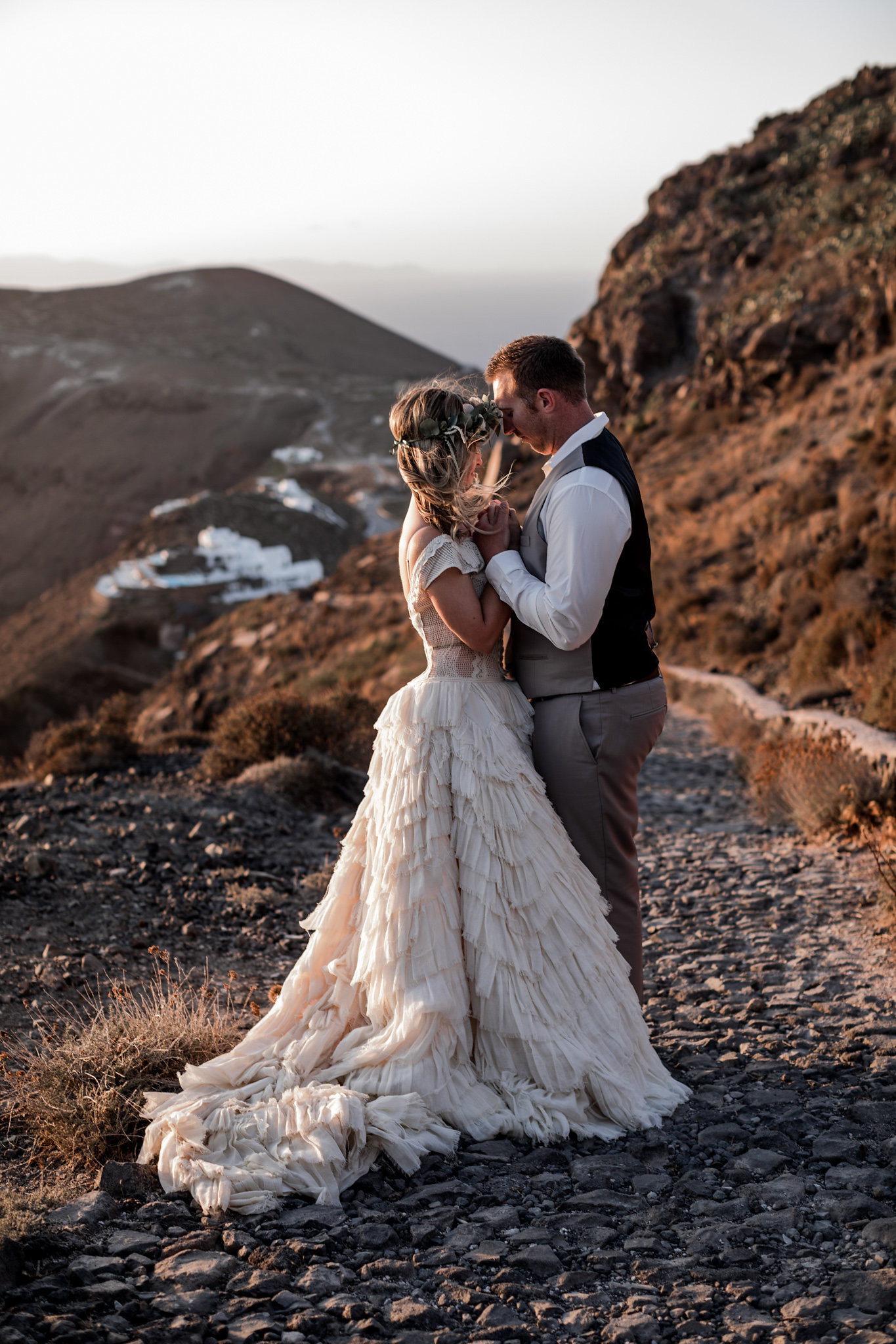 Nicole Michael Santorini Elopement Lilly Red 042