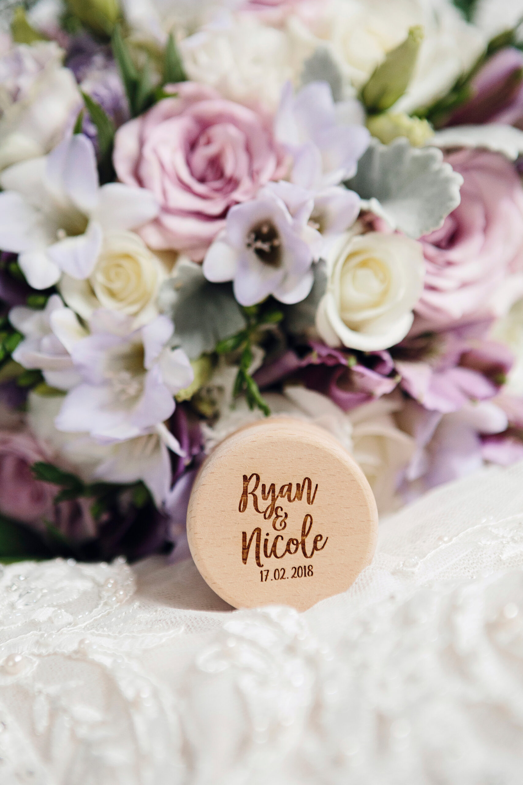 Nicole_Ryan_Elegant-Beach-Wedding_Michelle-Dupont-Photography_SBS_005