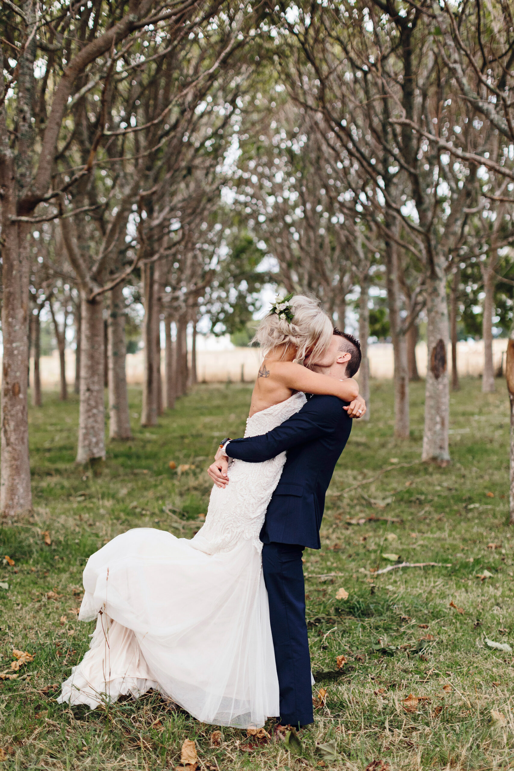 Nicole_Ryan_Elegant-Beach-Wedding_Michelle-Dupont-Photography_SBS_030