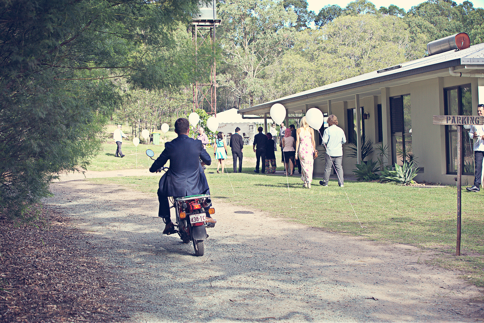 Nicolette_Ryan_Vintage-Country-Wedding_039