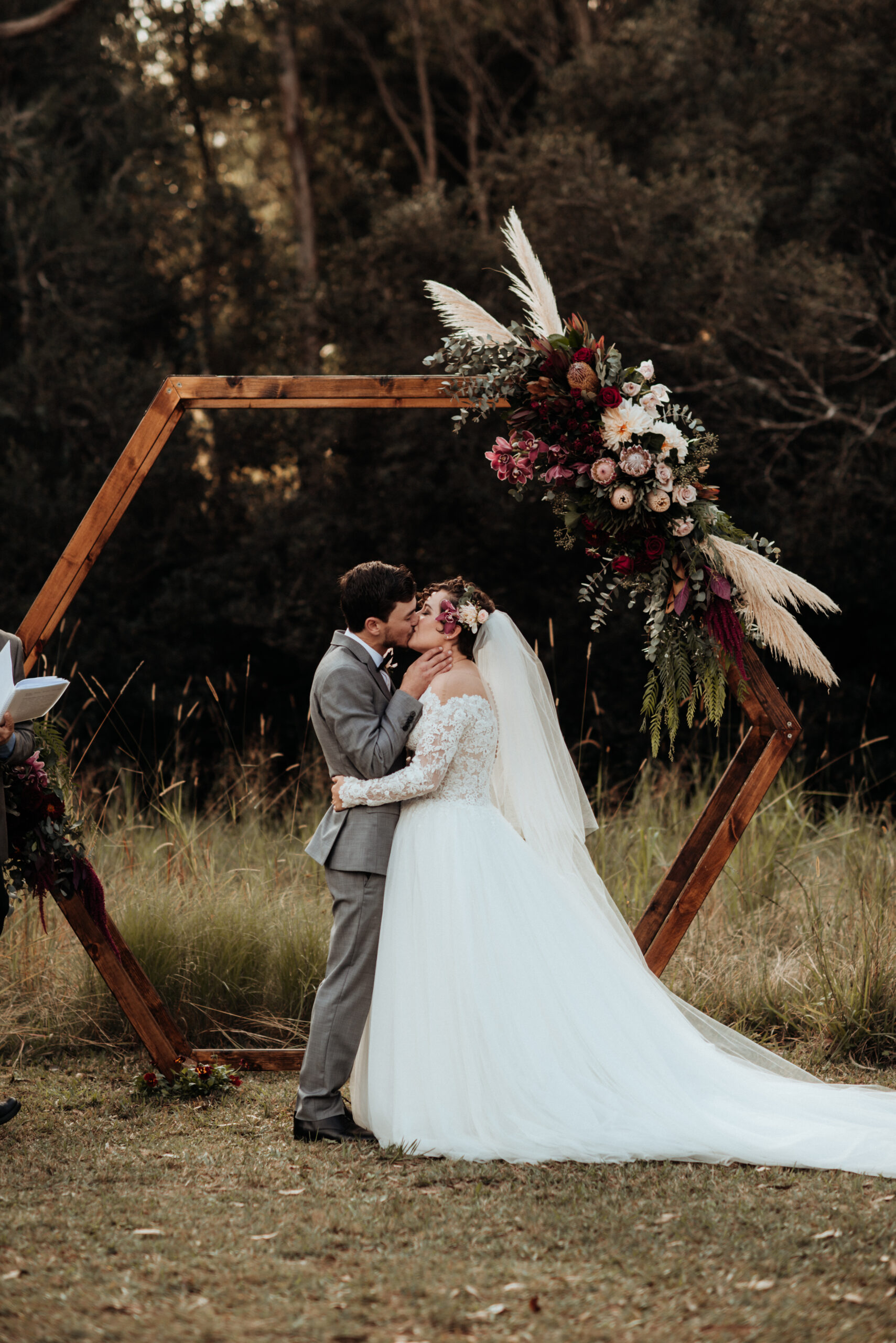 Ocean View Estates Wedding Photos by Lovelenscapes Visual Poetry Hannah Andrew 18 scaled