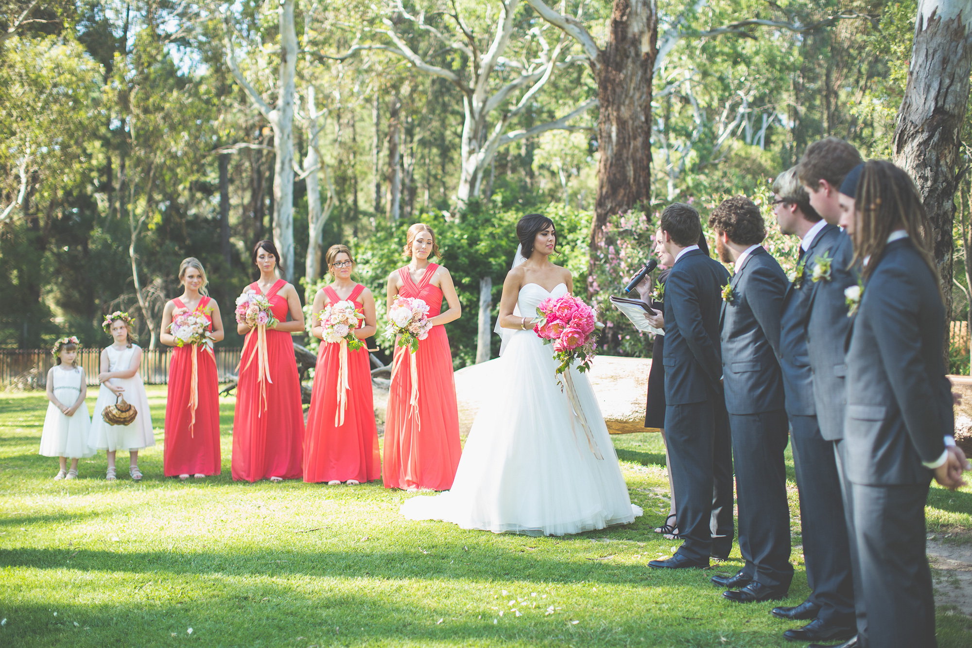 Phoebe_Travis_Romantic-Vineyard-Wedding_021