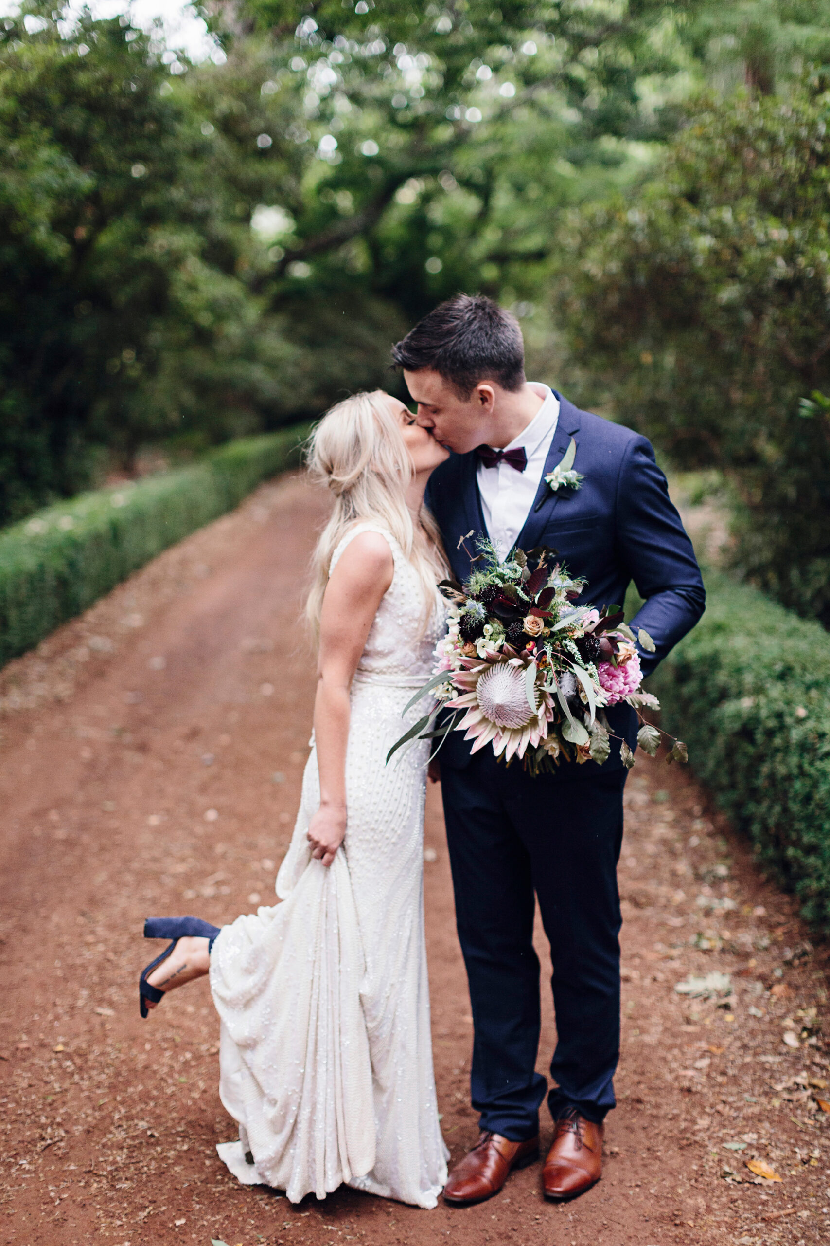 Soulmates Rachael and Joe celebrate modern classic wedding | Easy Weddings