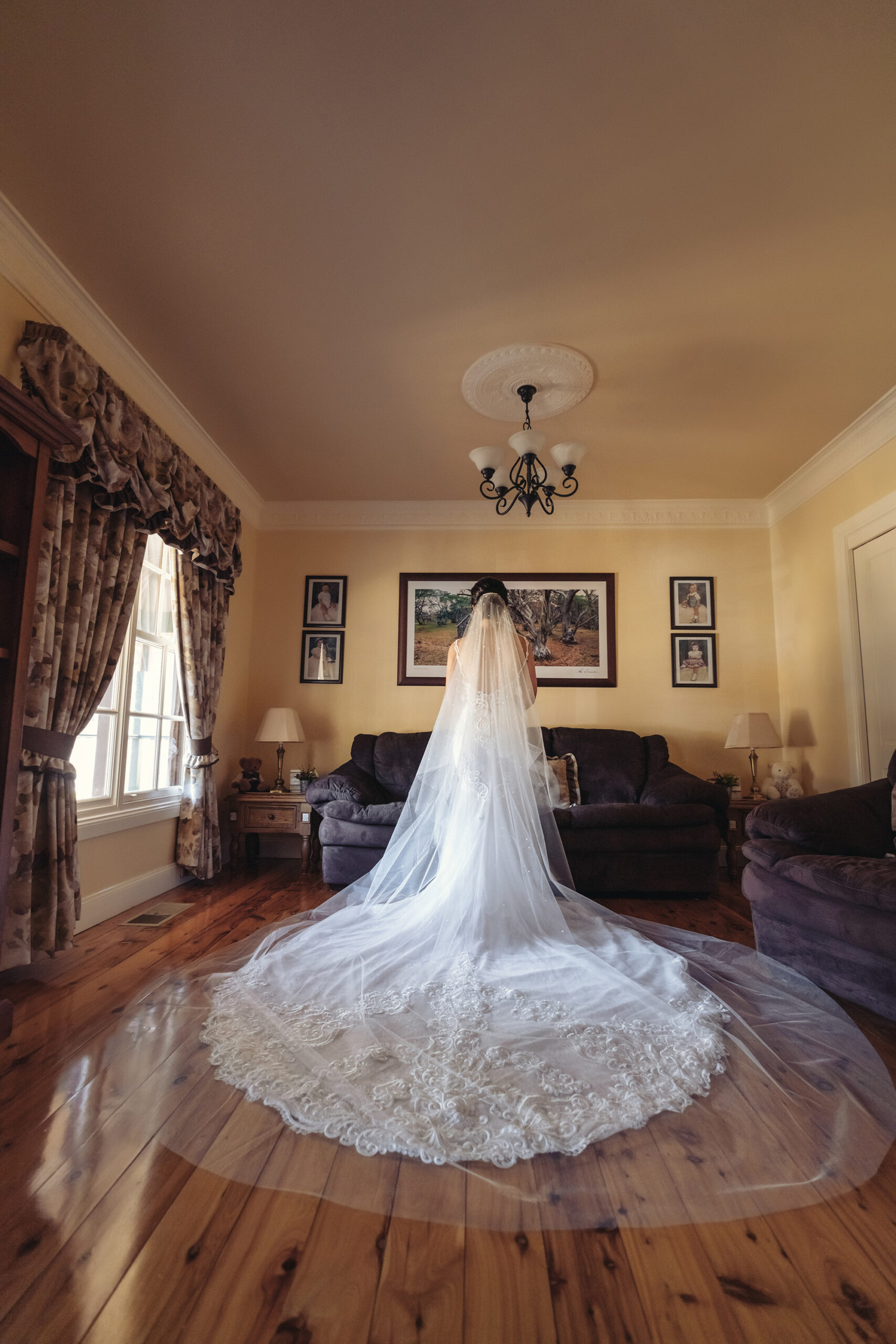 Rachel Dylan Elegant Wedding Splendid Photos Video 008 scaled