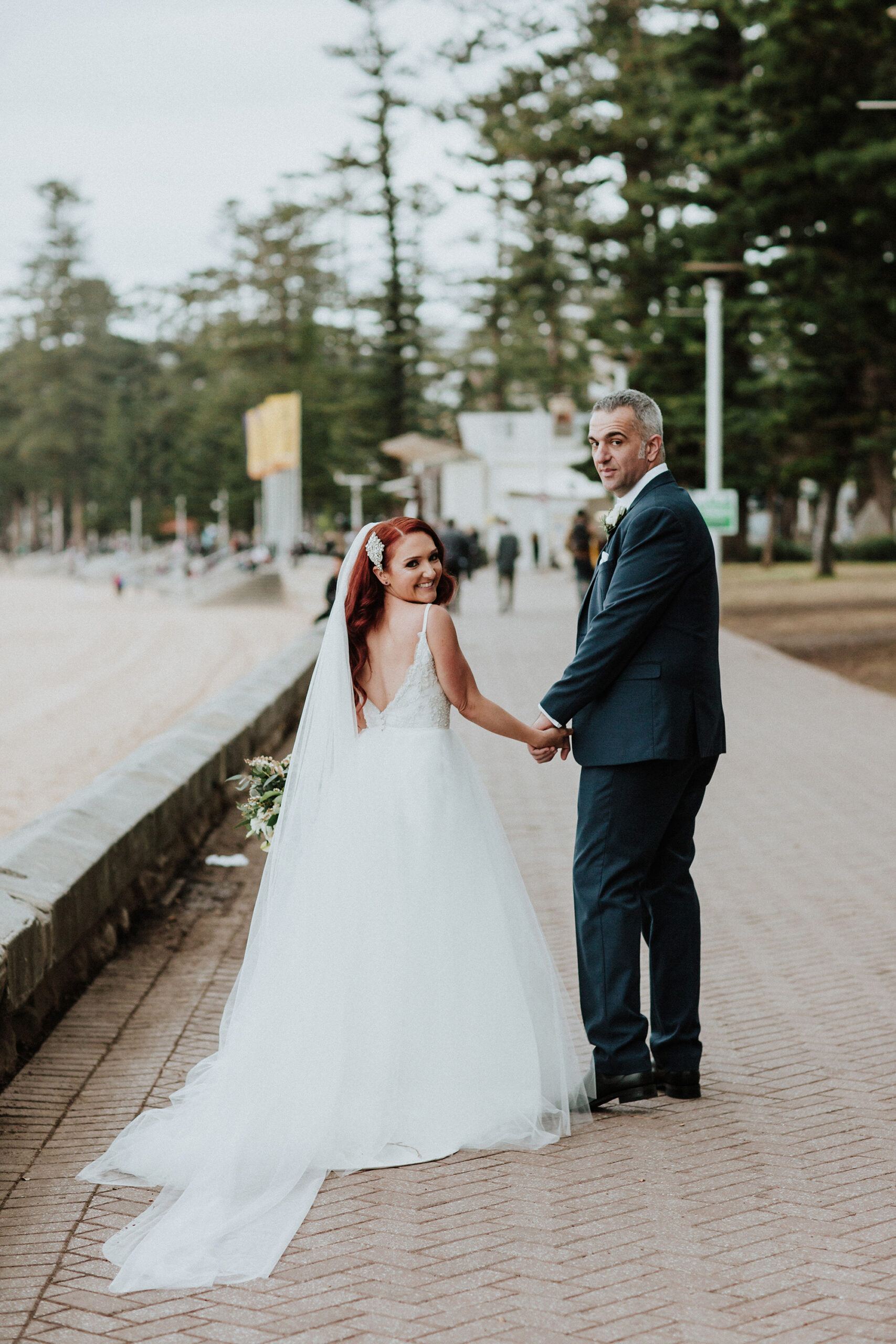 Rachel Richard Modern Romantic Wedding Anna Murray Photography 011 scaled