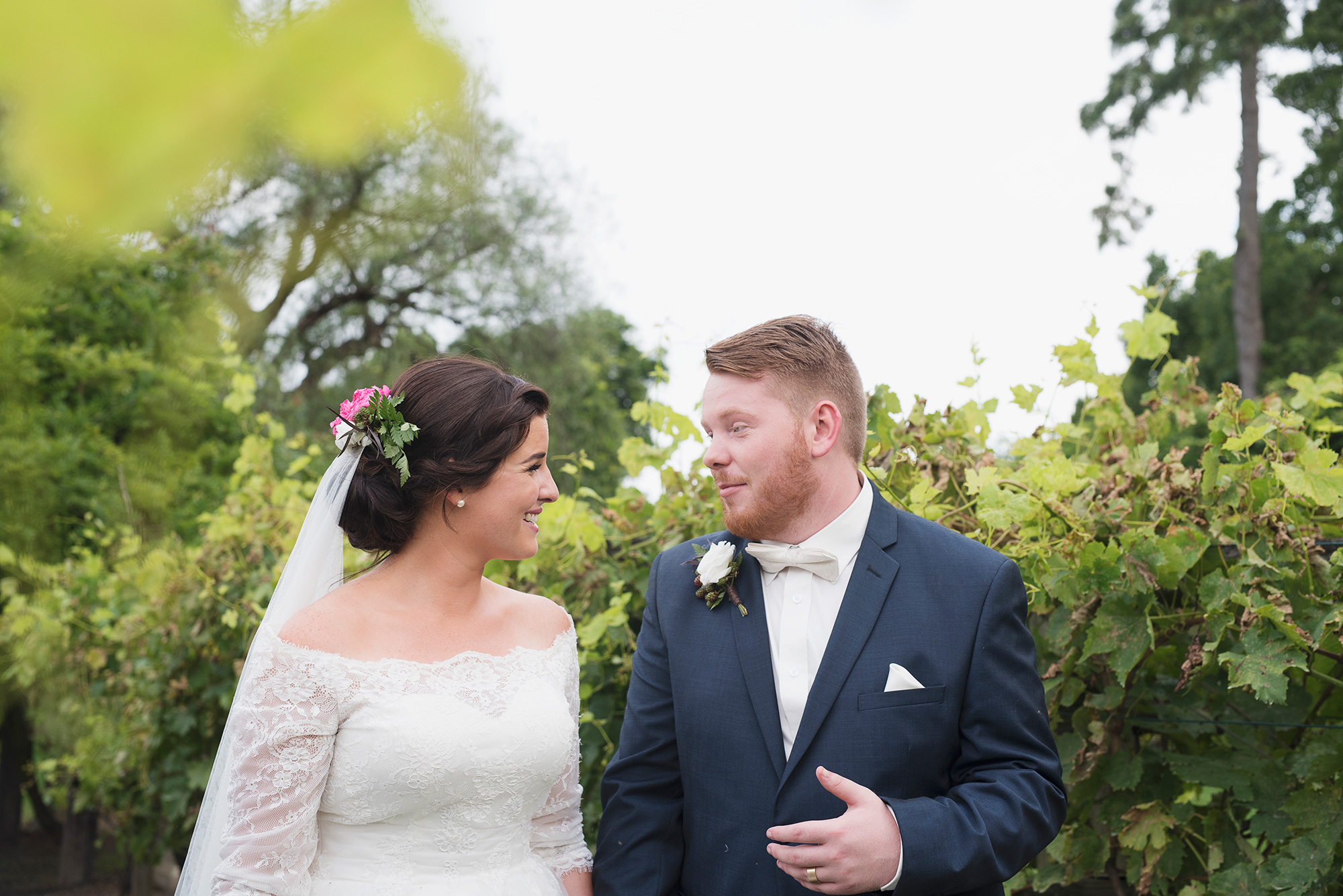 Rebecca_Ollie_Garden-Wedding_021