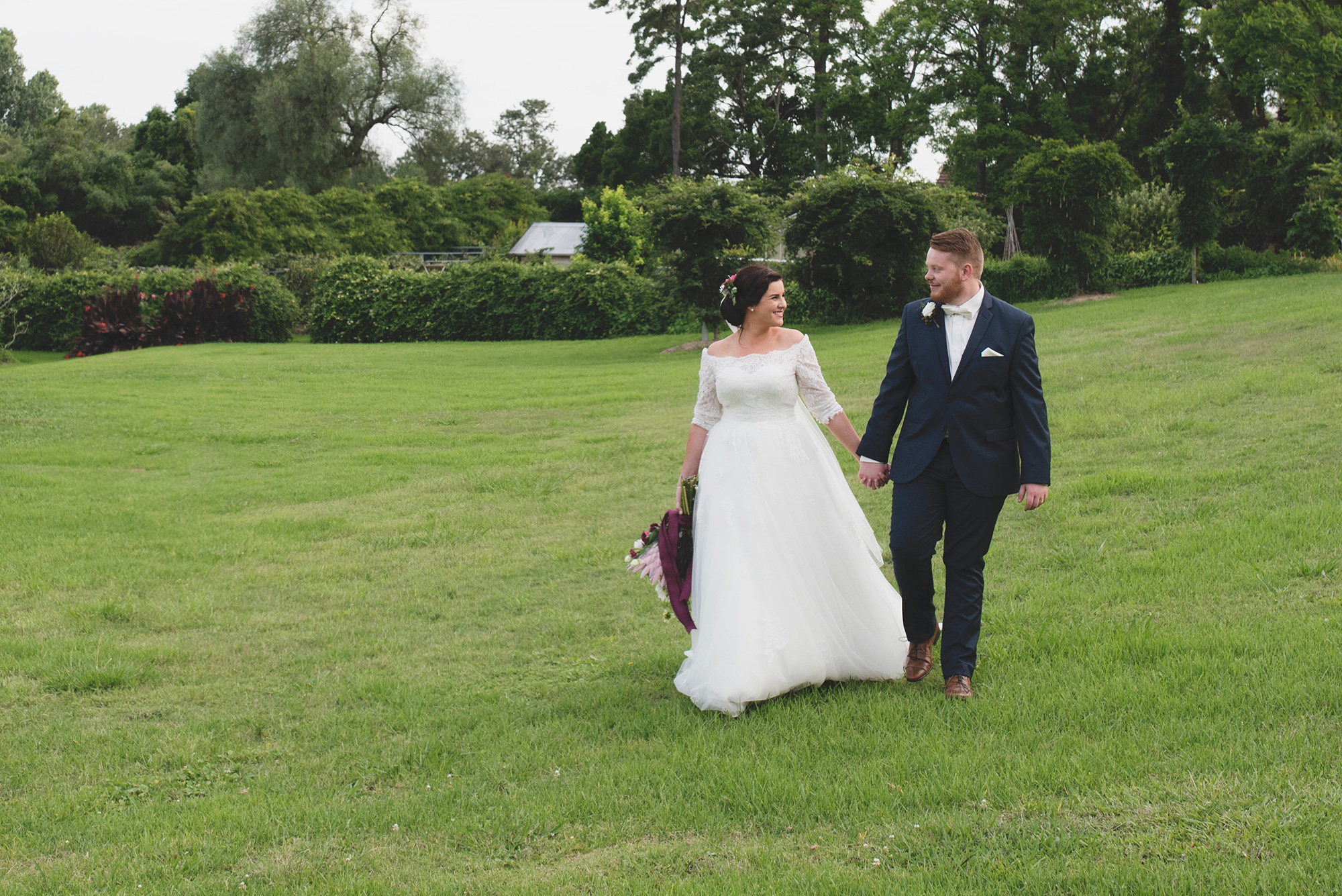 Rebecca_Ollie_Garden-Wedding_029