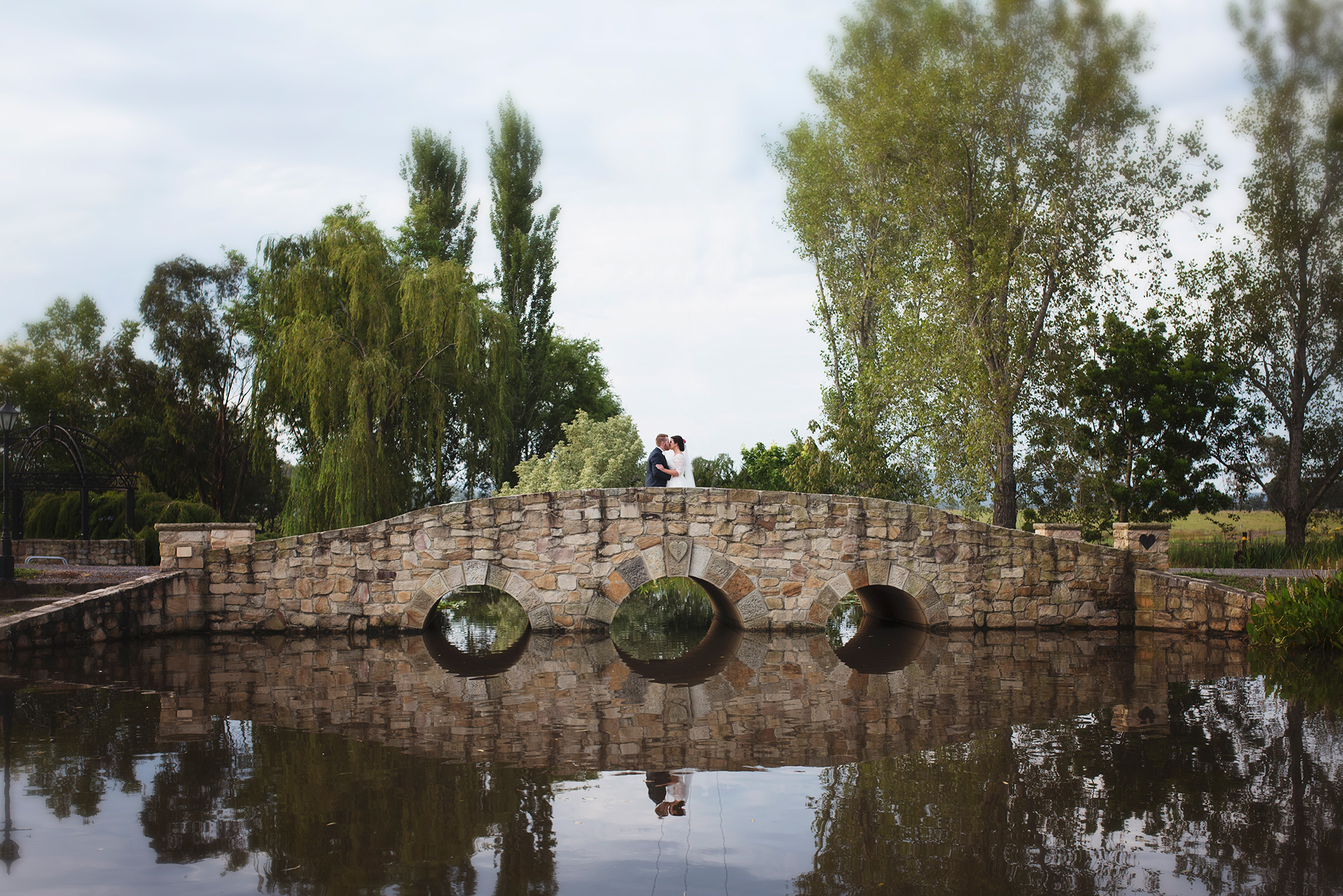 Rebecca_Ollie_Garden-Wedding_030