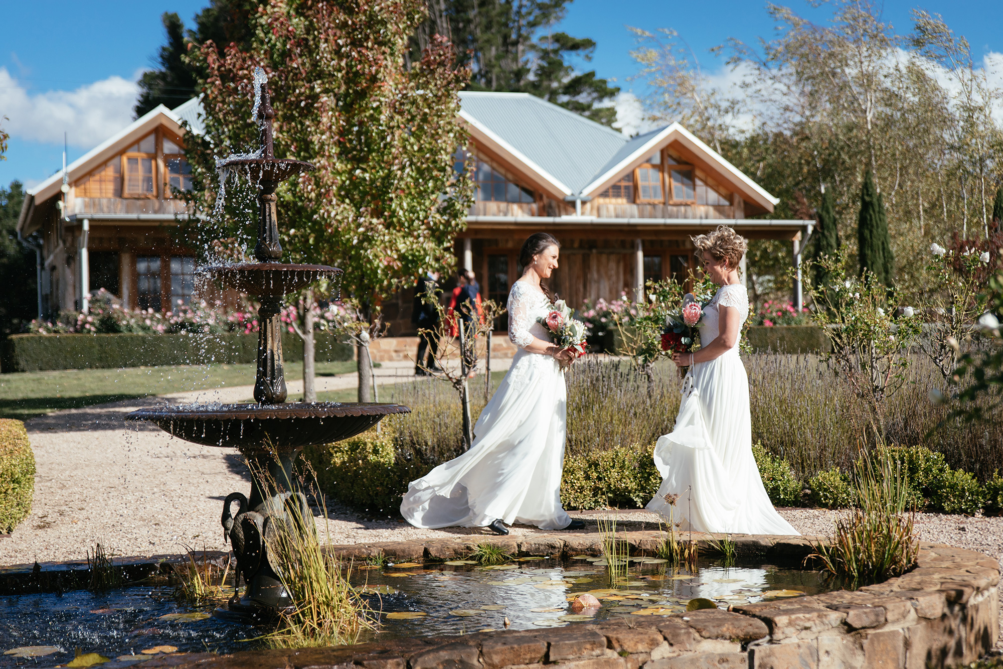 Renee Felicity Classic Country Wedding Pepper Image 013