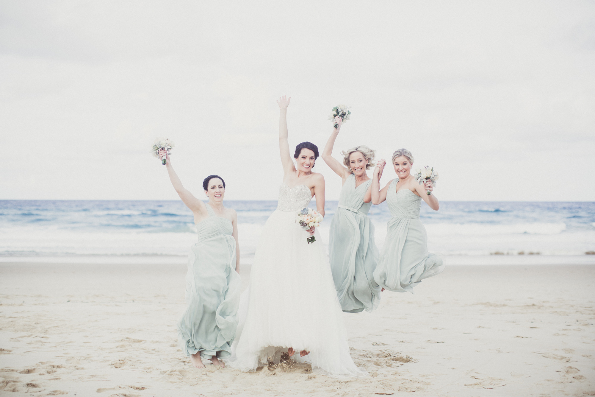 Rhian_Phil_Beach-Wedding_026