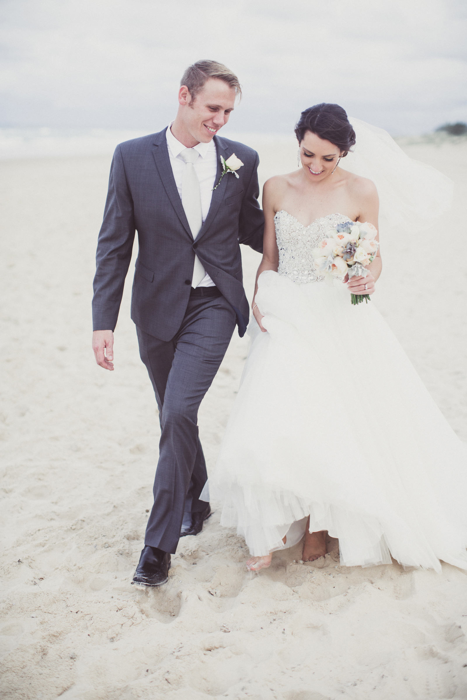 Rhian_Phil_Beach-Wedding_028