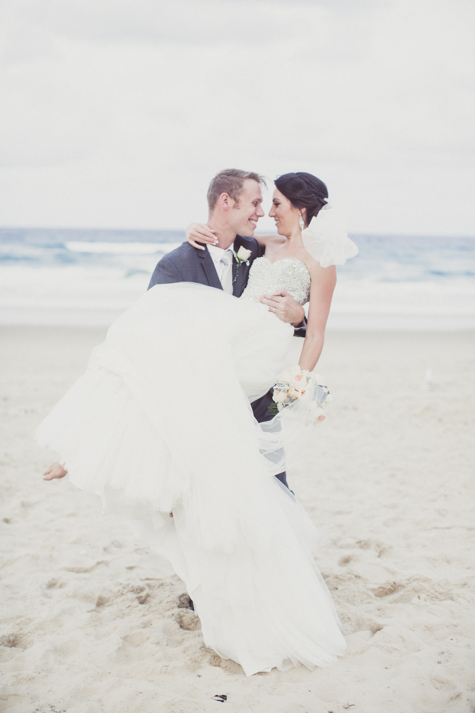 Rhian_Phil_Beach-Wedding_029
