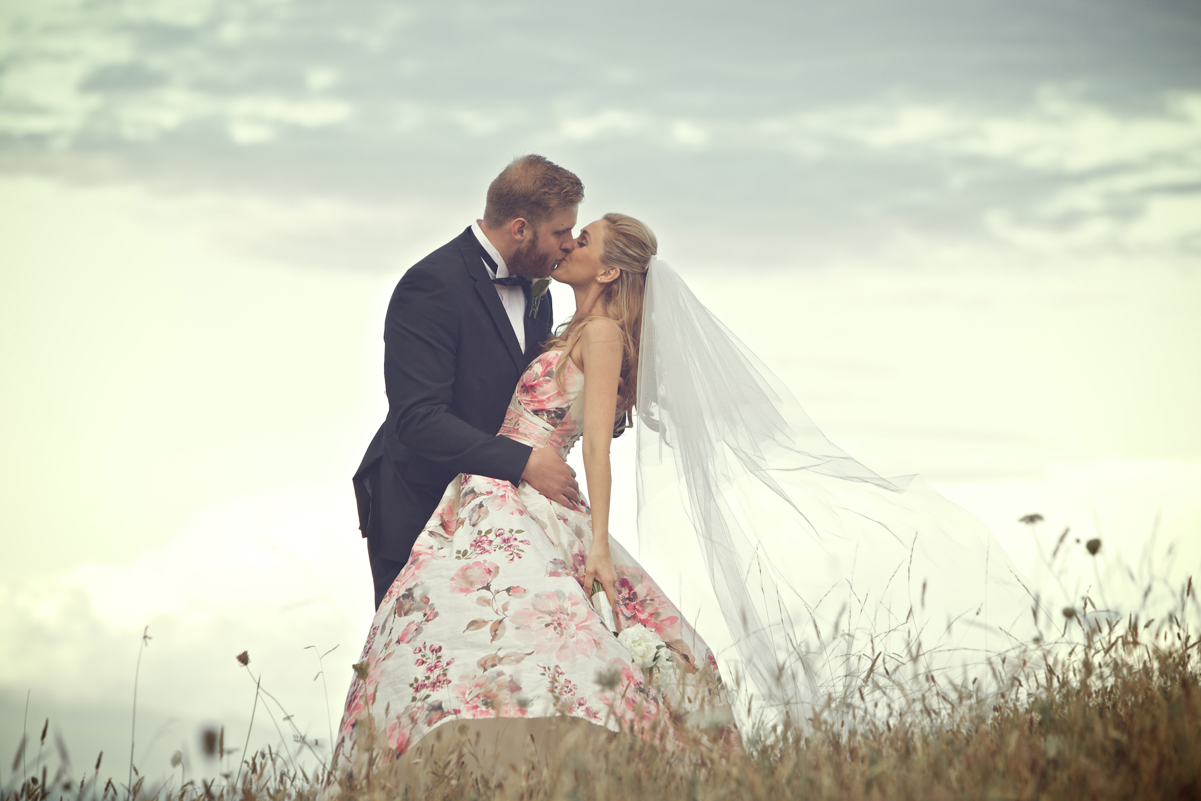 Rhianna_John_Elegant-Wedding_030