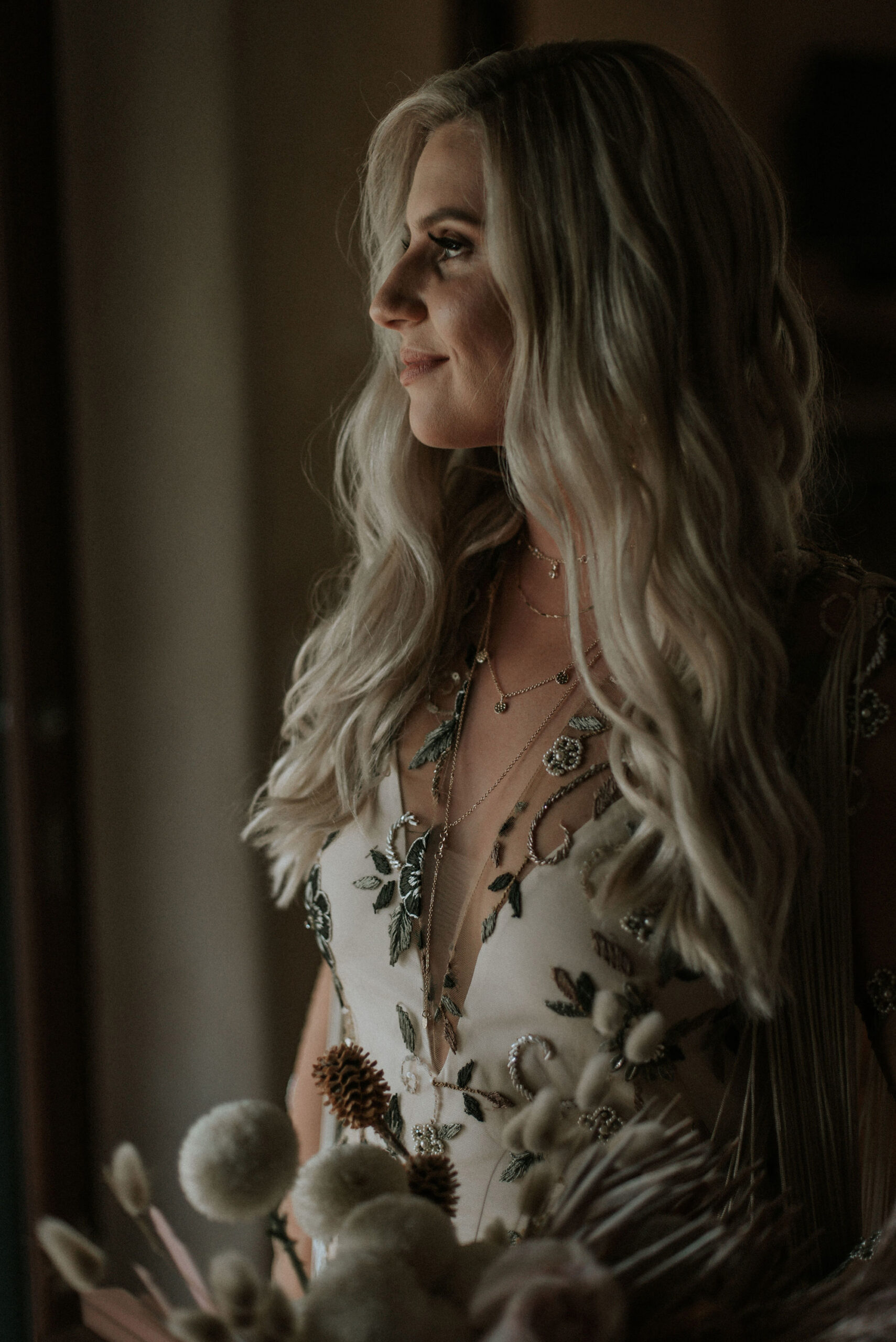 Rhiannon John Vintage Bohemian Wedding Shannon Stent Images 015 scaled