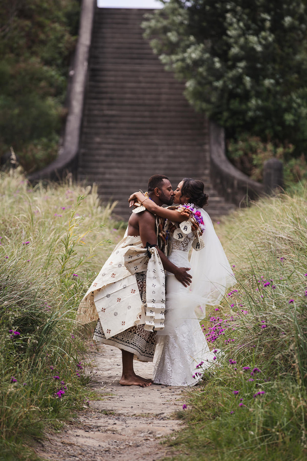 Robynne Isireli Rustic Garden Wedding De Lumiere Photography SBS 021