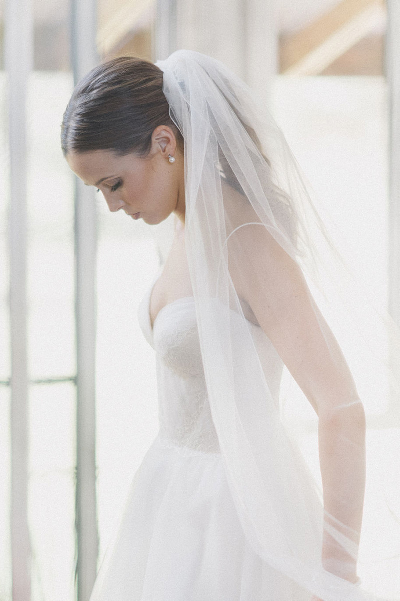 Rosannah Cameron Elegant Barn Wedding Thomas Stewart Photography SBS 009