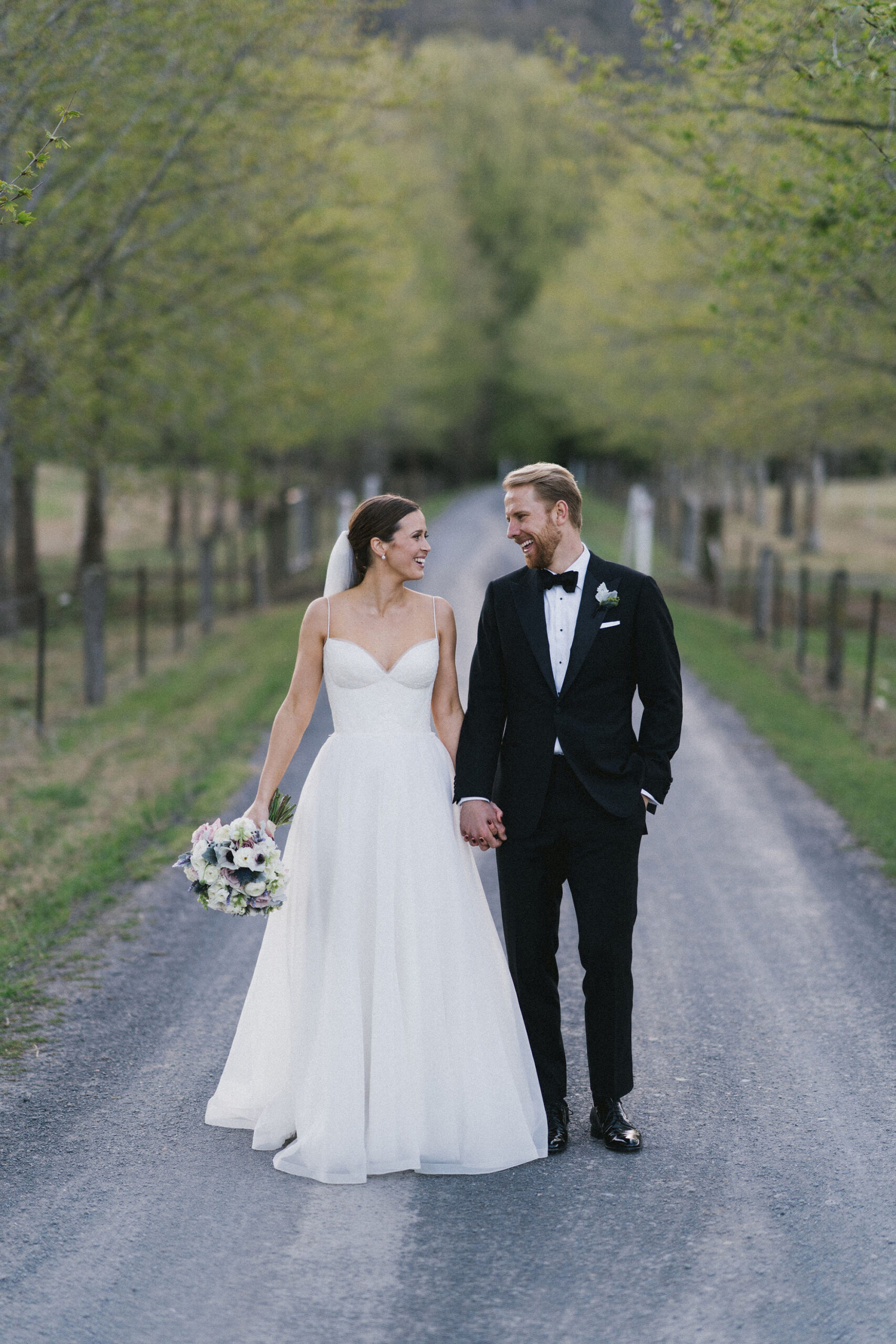 Rosannah Cameron Elegant Barn Wedding Thomas Stewart Photography SBS 020 scaled