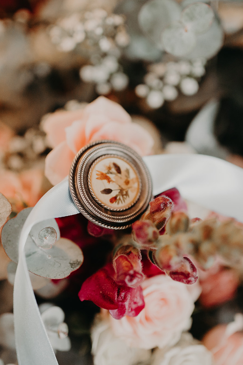 Sally_Mark_Rustic-Beach-Wedding_Carly-Tia-Photography_SBS_006