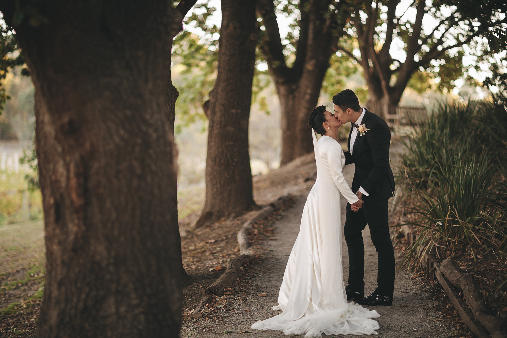 Samantha Mitchell Modern Rustic Wedding Darin Collison Photographer 035