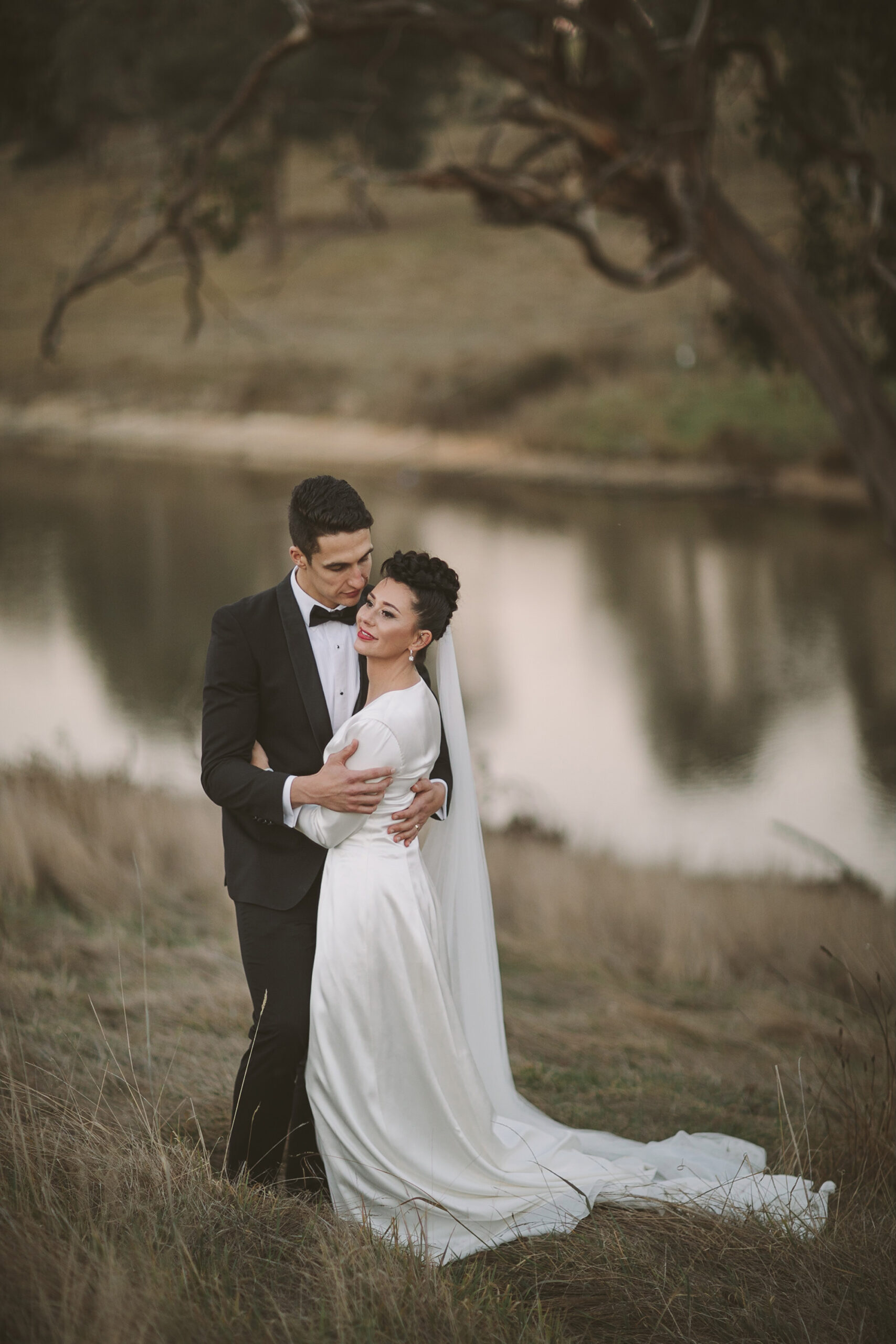 Samantha Mitchell Modern Rustic Wedding Darin Collison Photographer 052 scaled