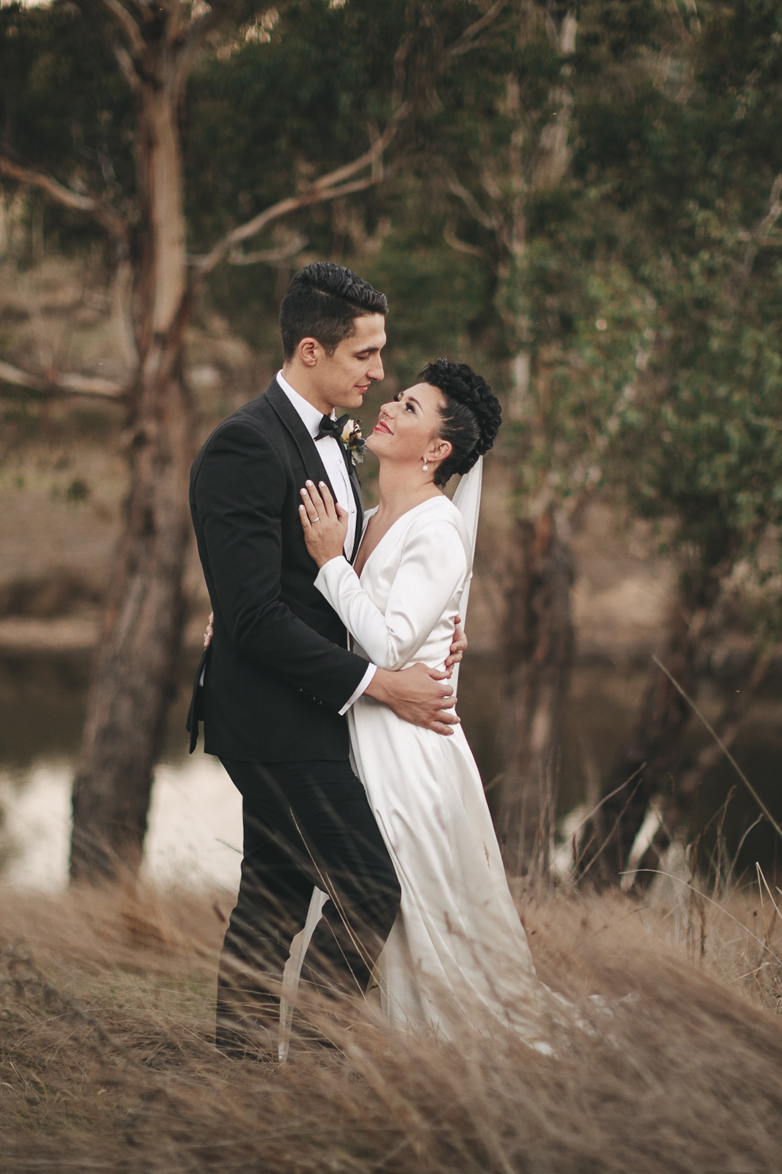 Samantha Mitchell Modern Rustic Wedding Darin Collison Photographer SBS 038