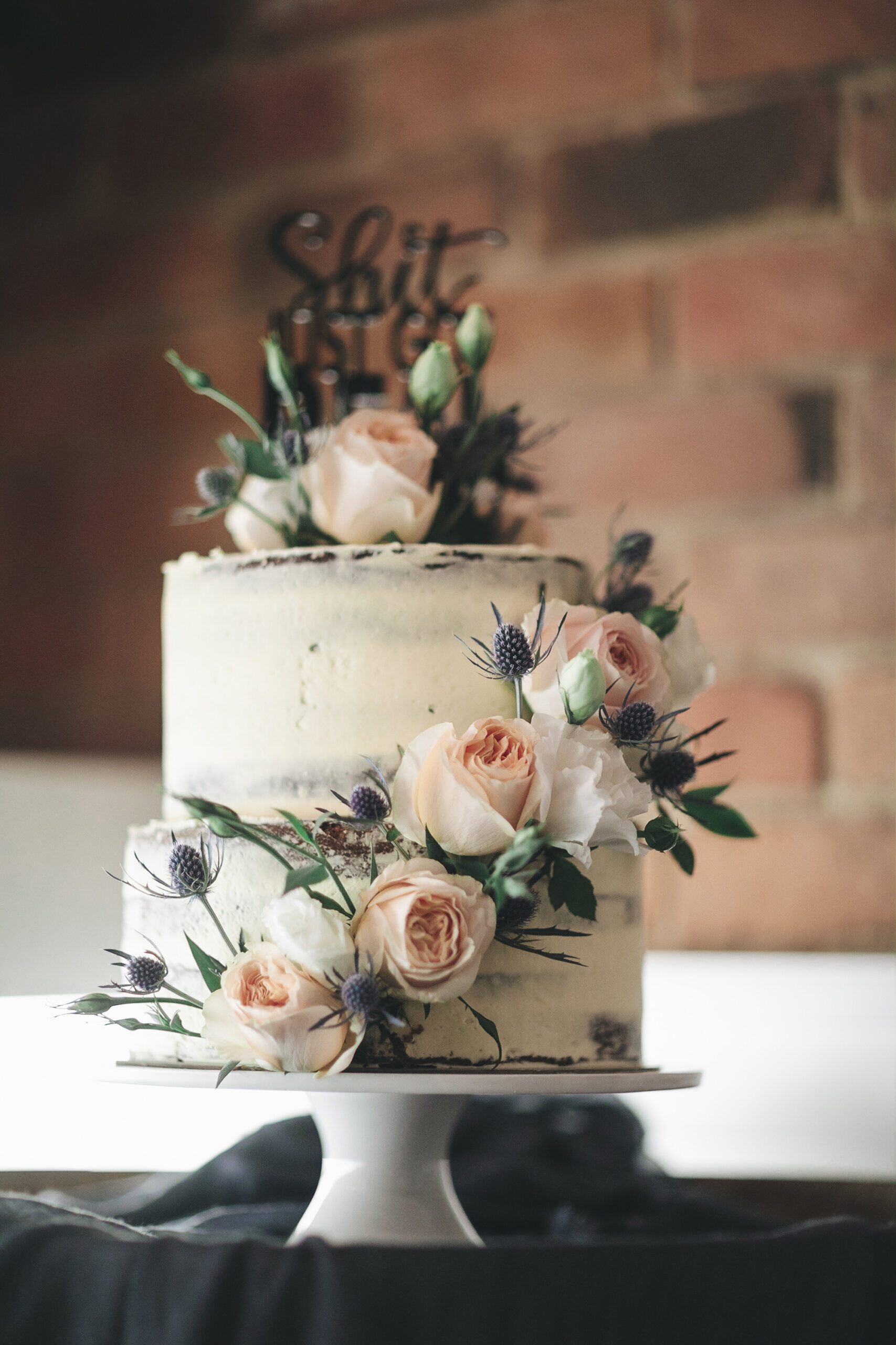 Samantha Mitchell Modern Rustic Wedding Darin Collison Photographer SBS 042 scaled