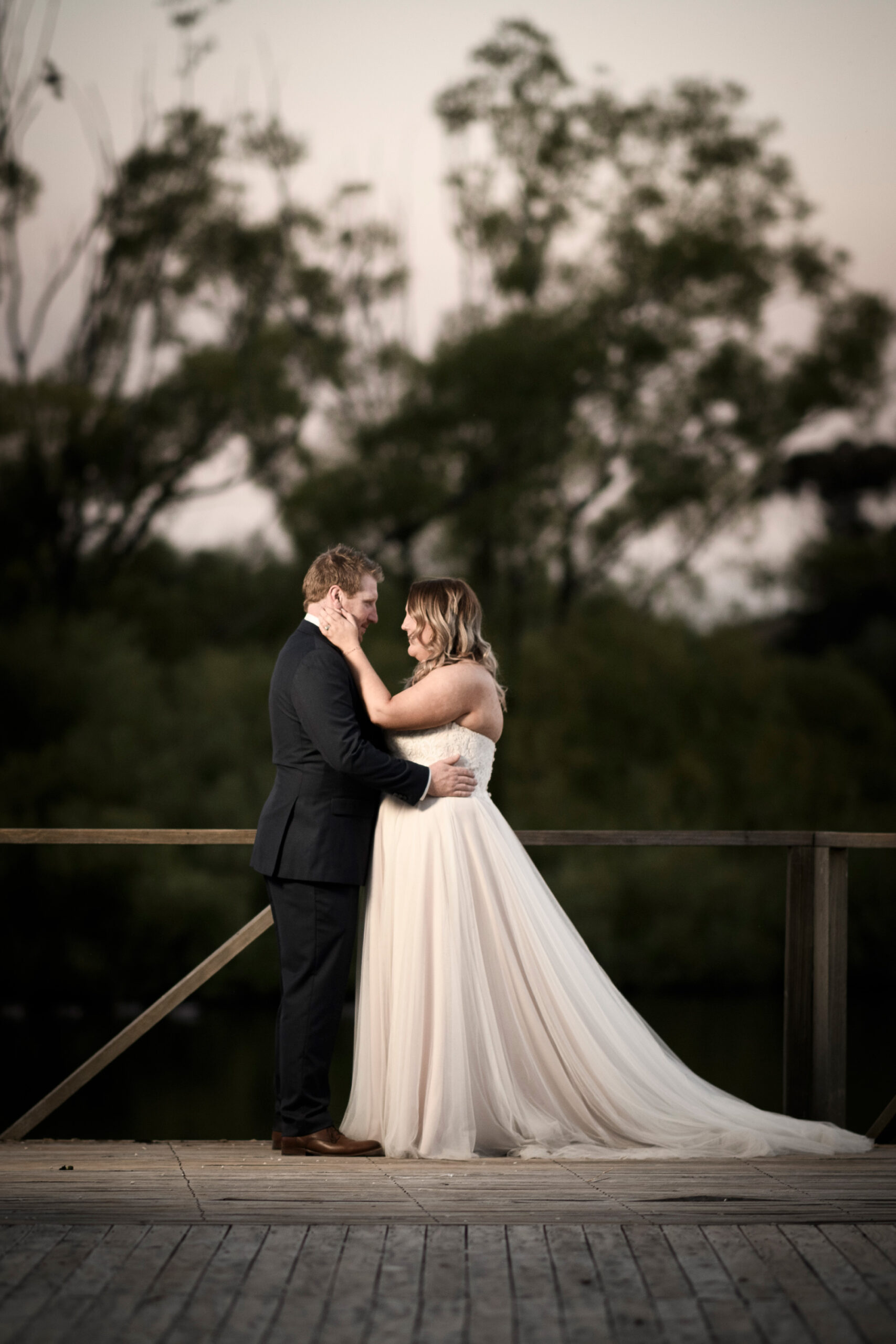 Samantha Simon Rustic Wedding Ed Jones Photography FAV 043 scaled